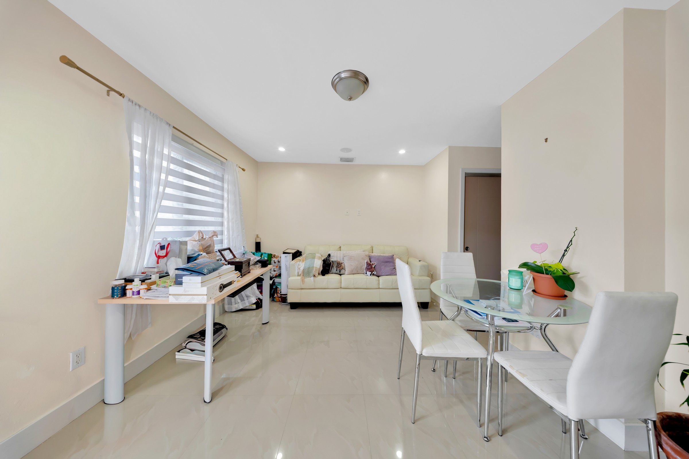 458 E 20th Street Hialeah FL 33013