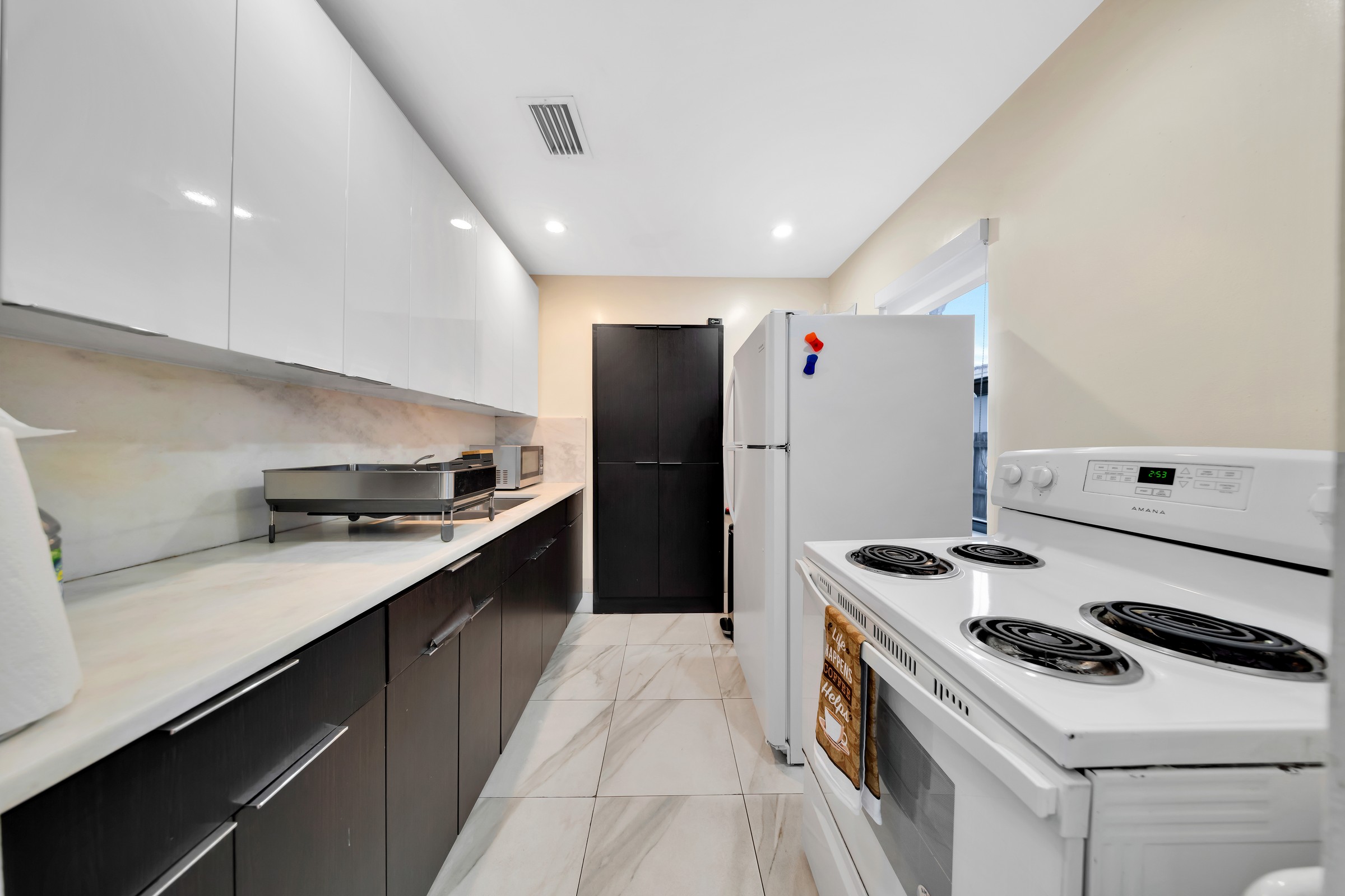 458 E 20th Street Hialeah FL 33013