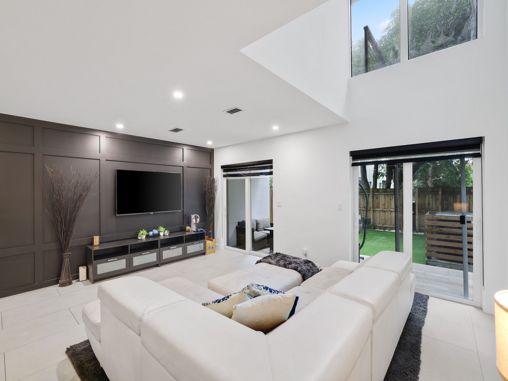 1124 NE 2nd Avenue Fort Lauderdale FL 33304