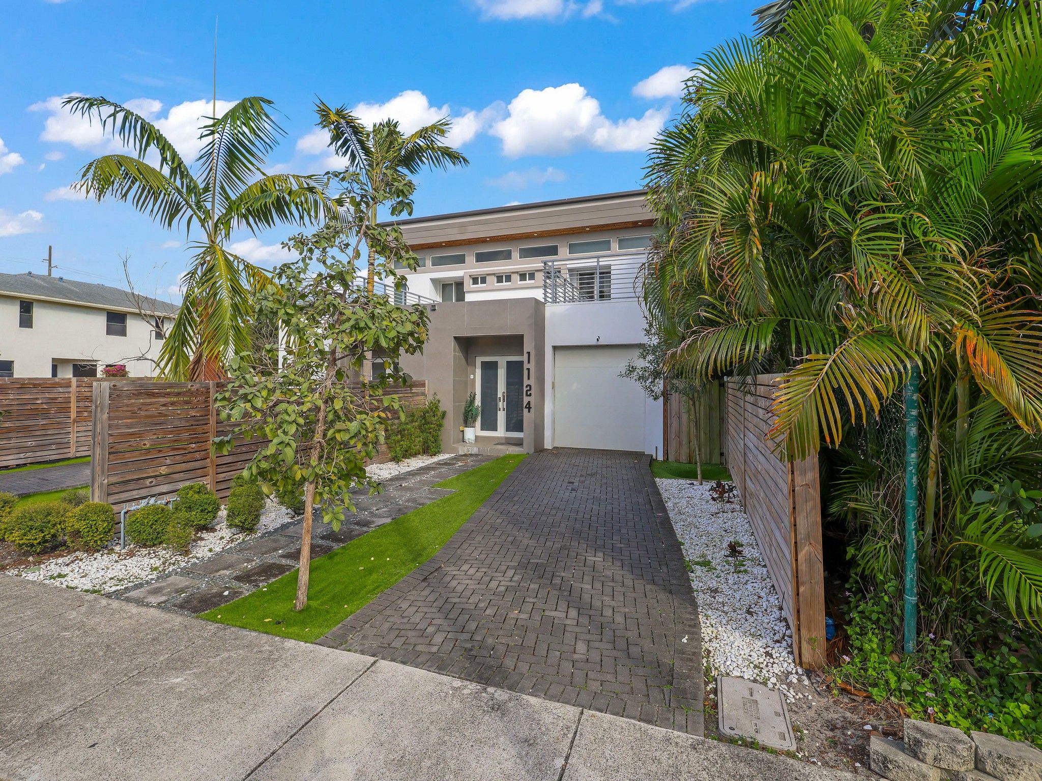 1124 NE 2nd Avenue Fort Lauderdale FL 33304