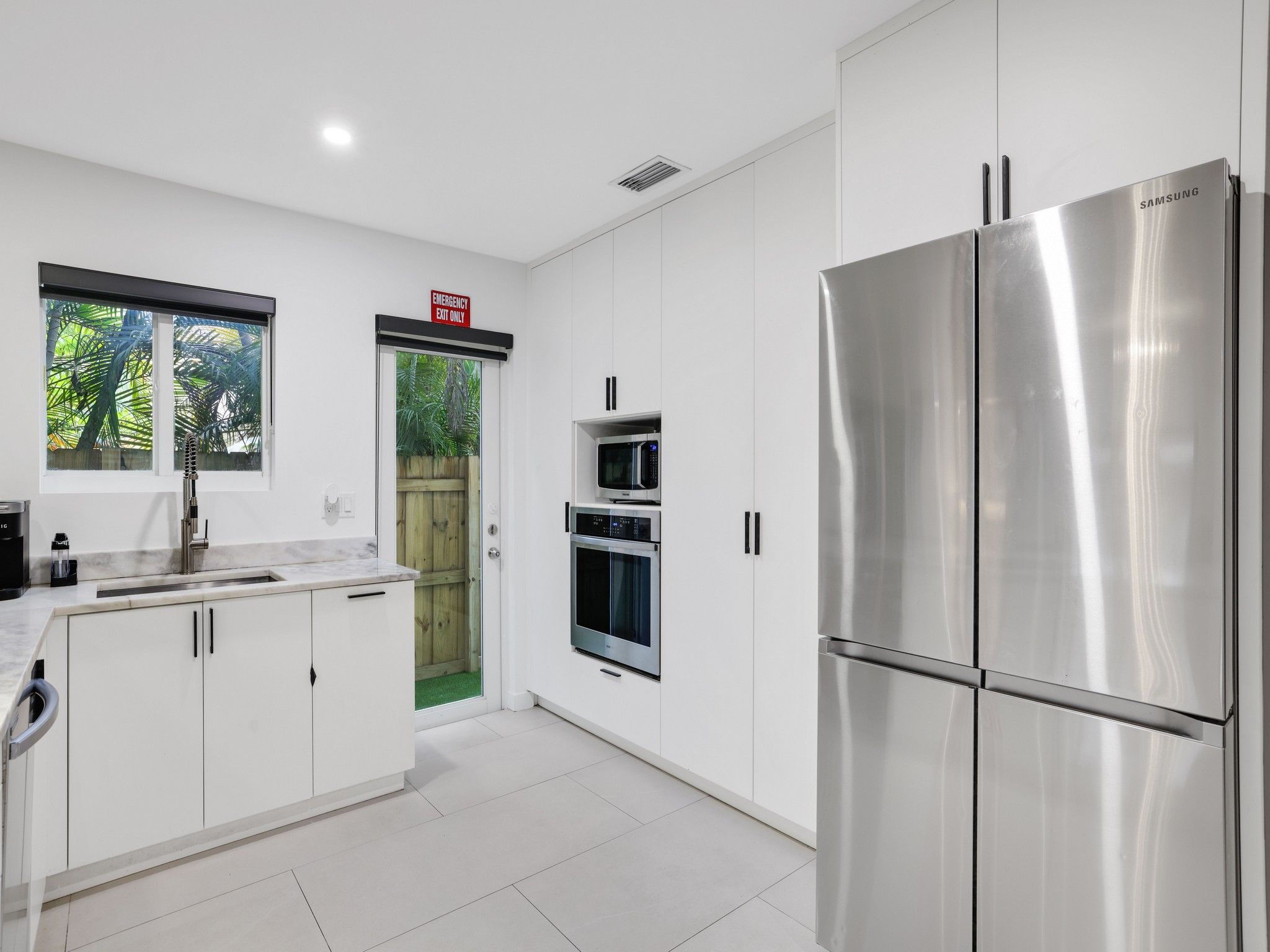 1124 NE 2nd Avenue Fort Lauderdale FL 33304