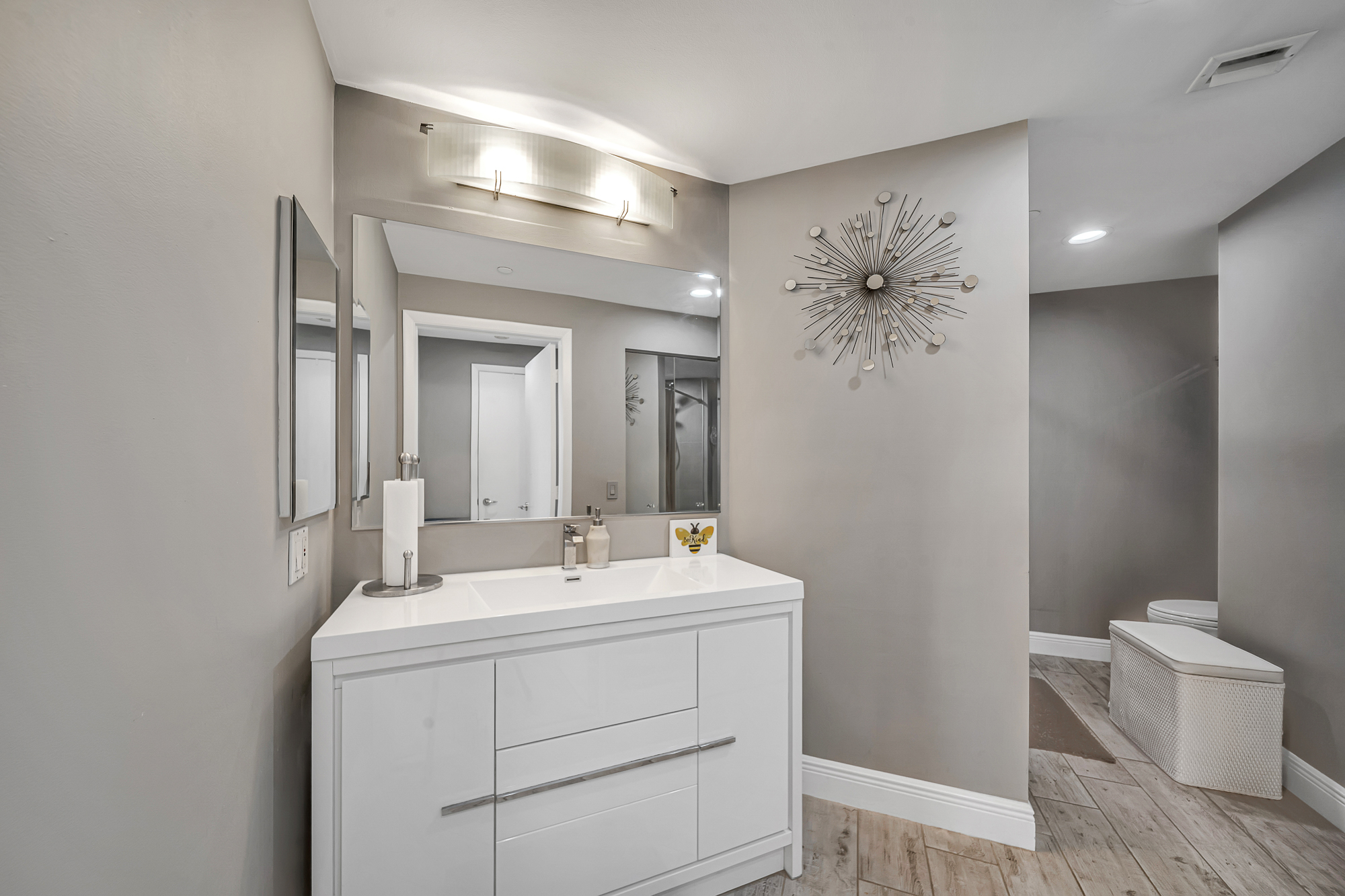 21150 Point Place Aventura FL 33180