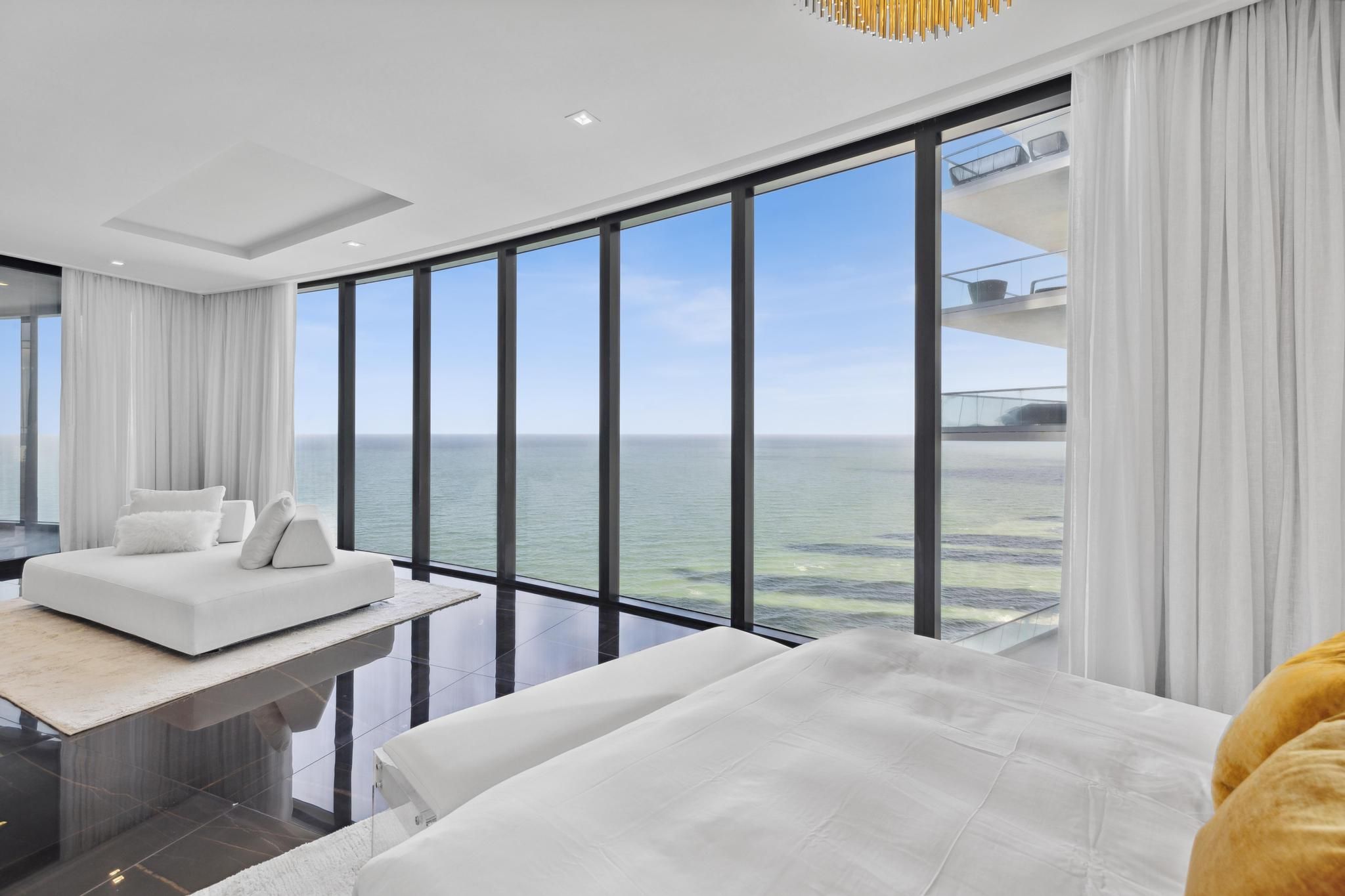 18555 Collins Avenue Sunny Isles Beach FL 33160