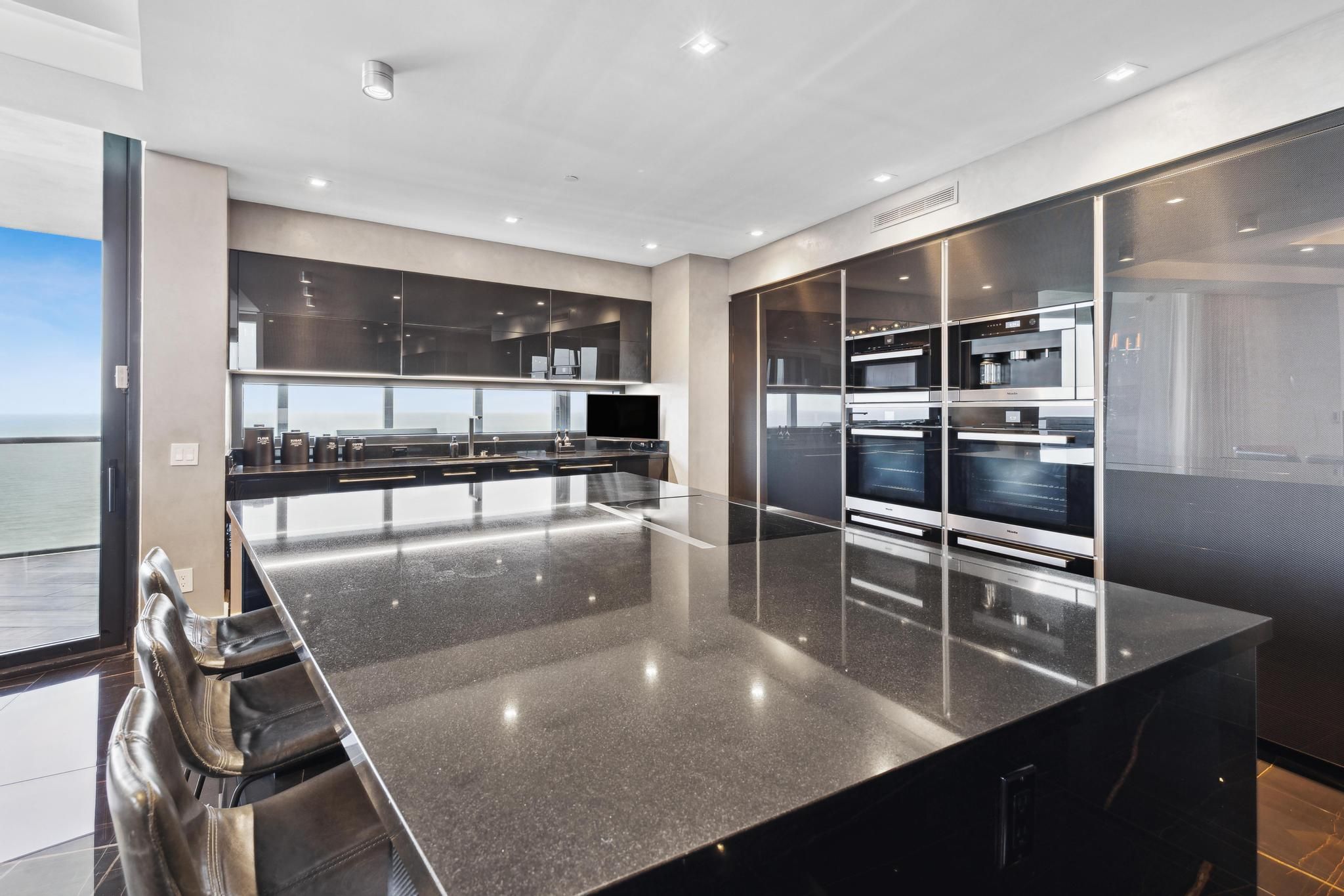 18555 Collins Avenue Sunny Isles Beach FL 33160