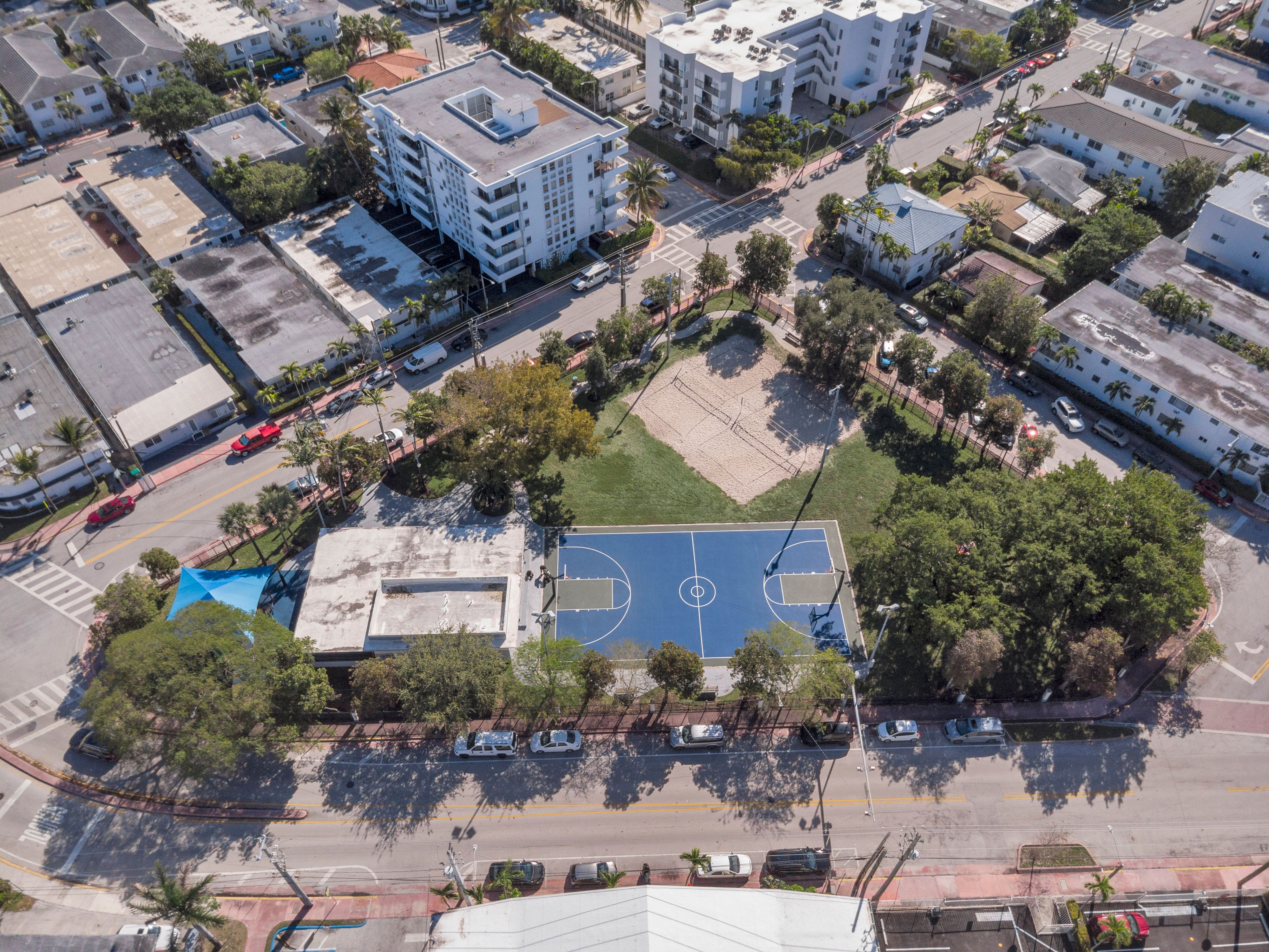 7925 Carlyle Avenue Miami Beach FL 33141