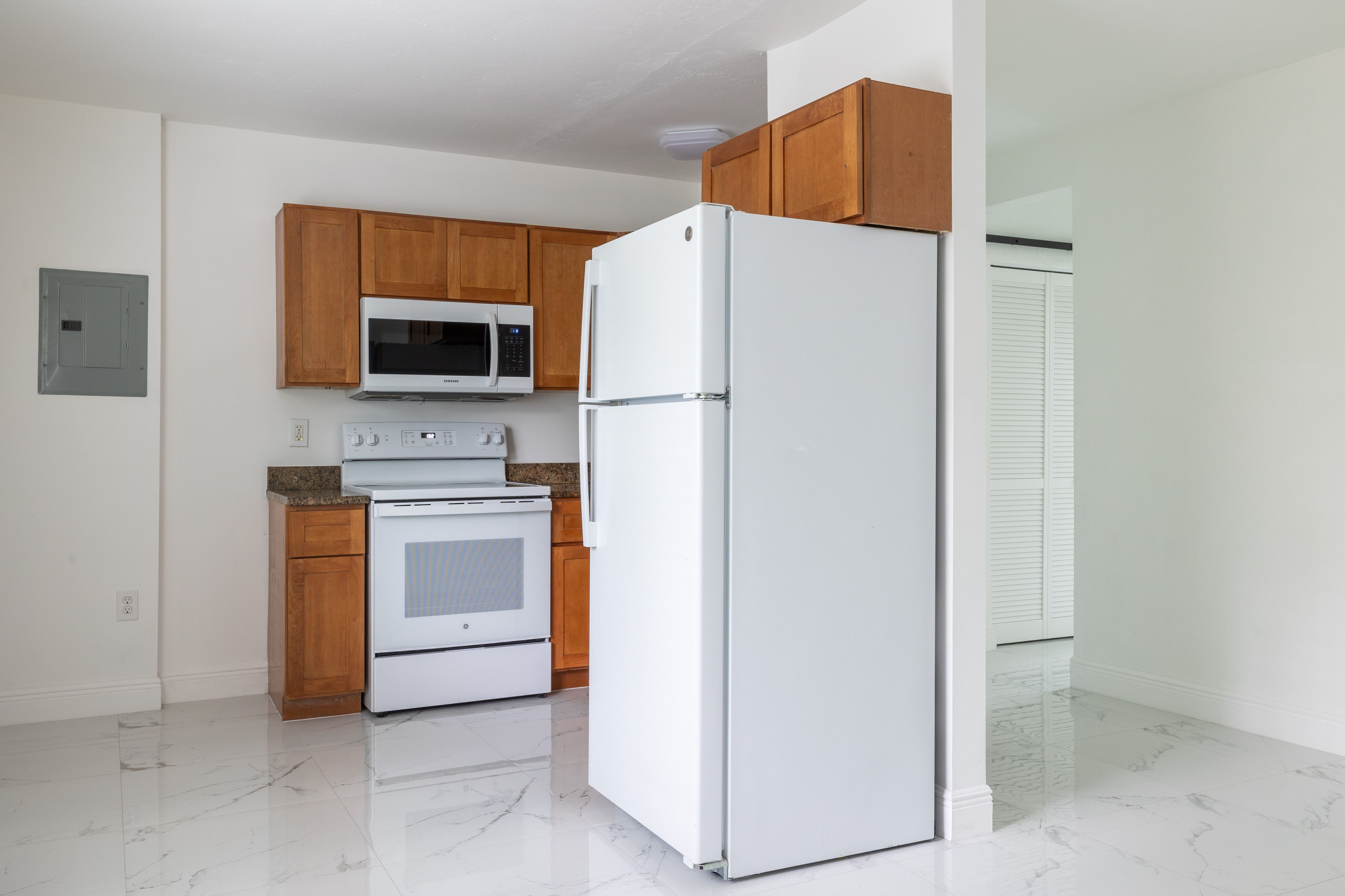 979 SW 10th Street Miami FL 33130