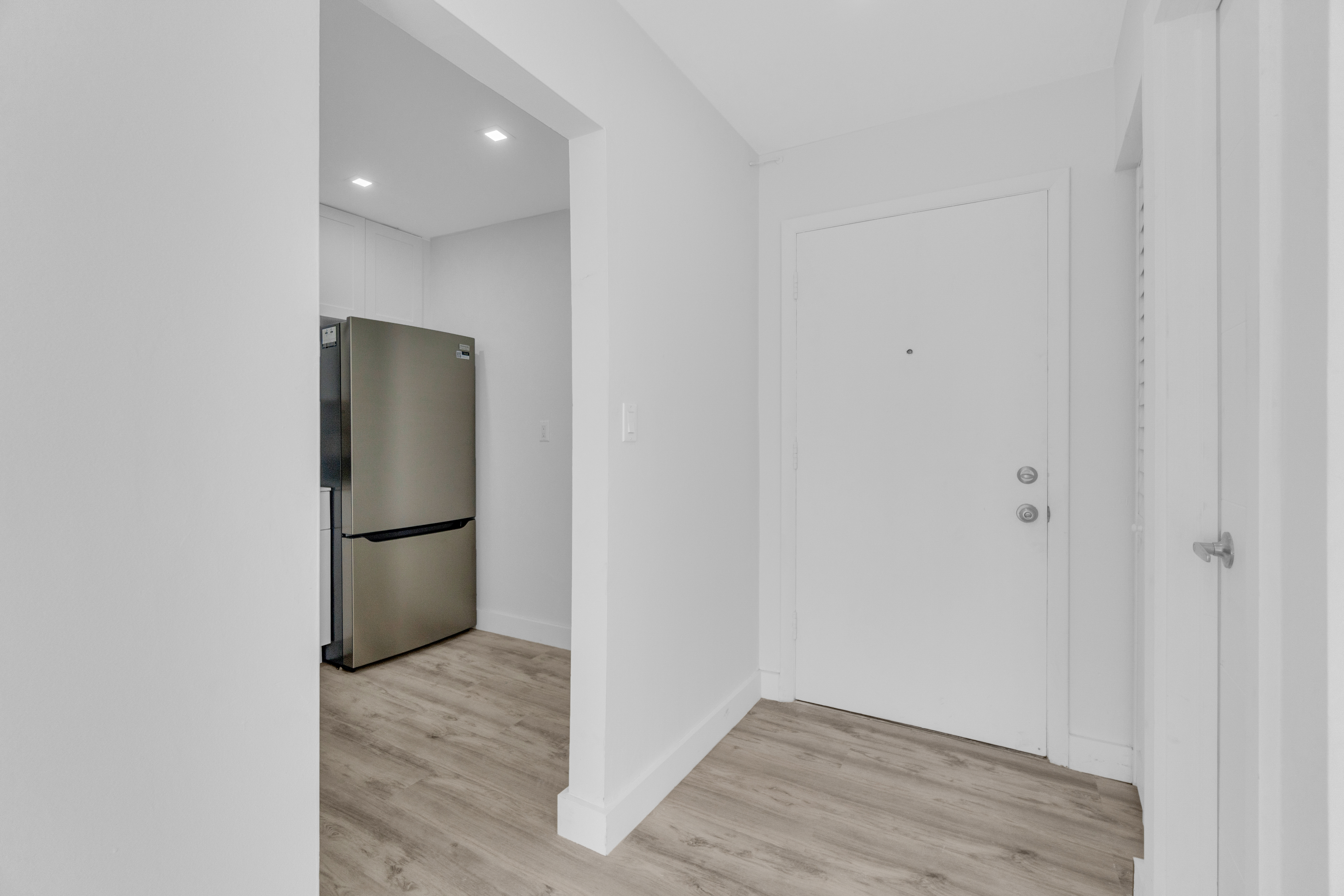 7925 Carlyle Avenue Miami Beach FL 33141