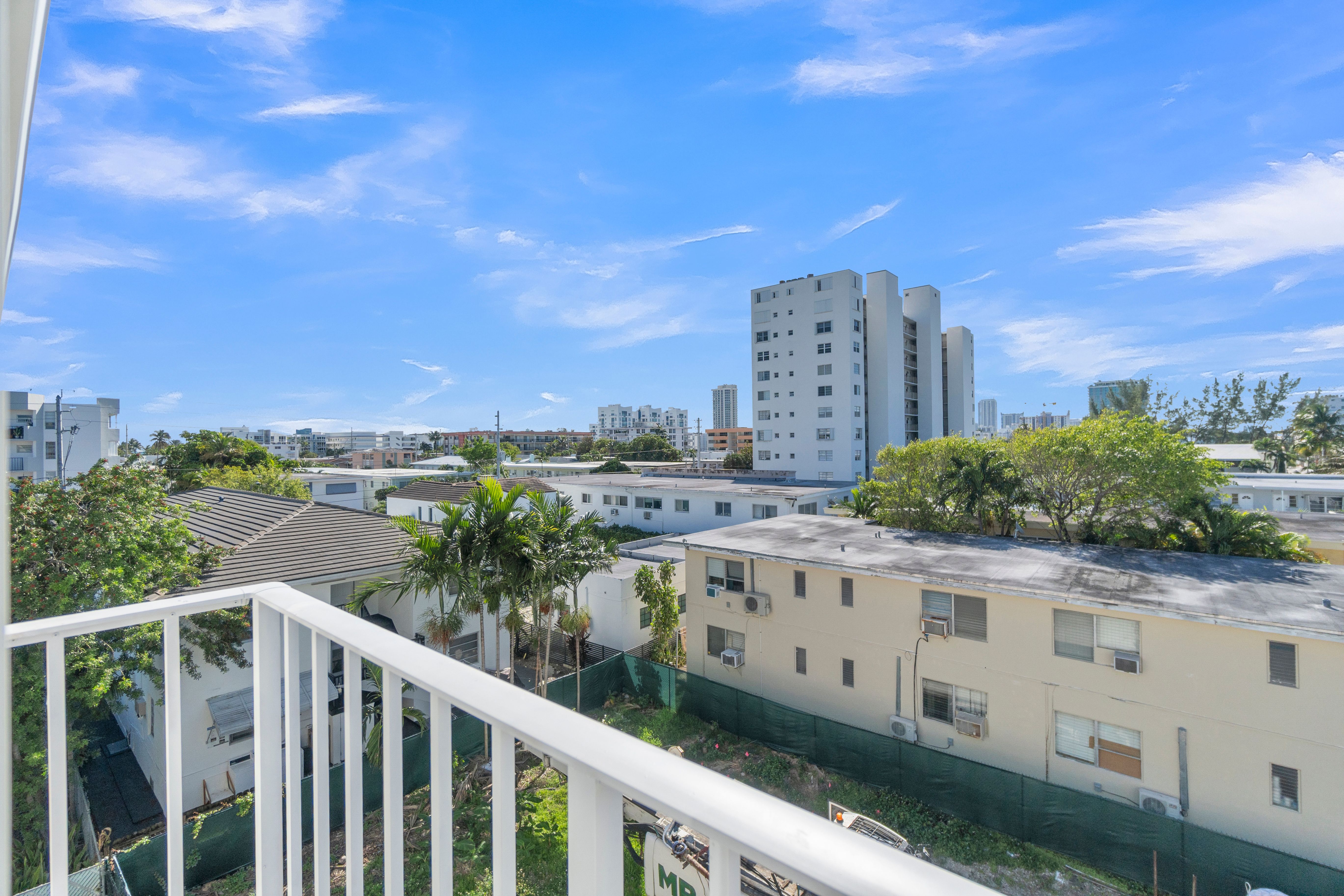 7925 Carlyle Avenue Miami Beach FL 33141