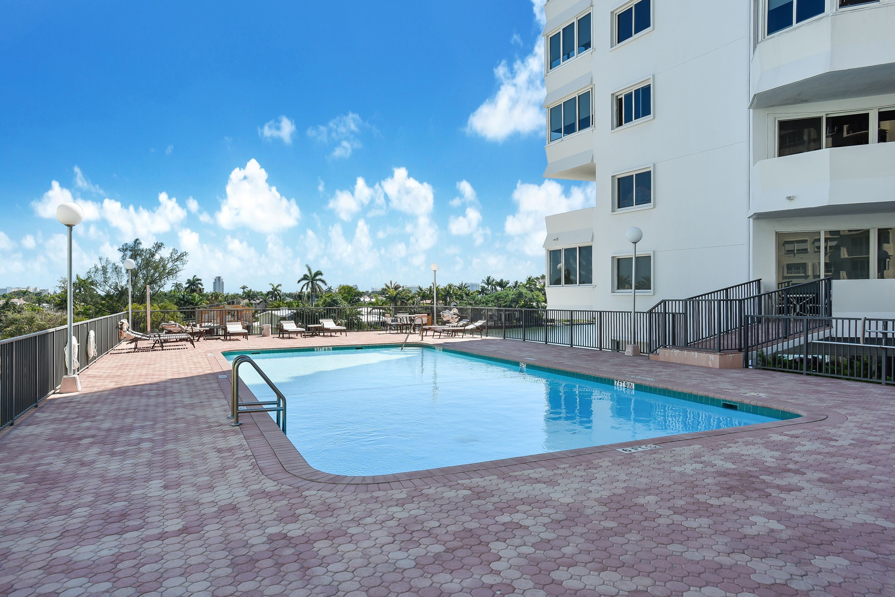 333 Sunset Drive Fort Lauderdale FL 33301