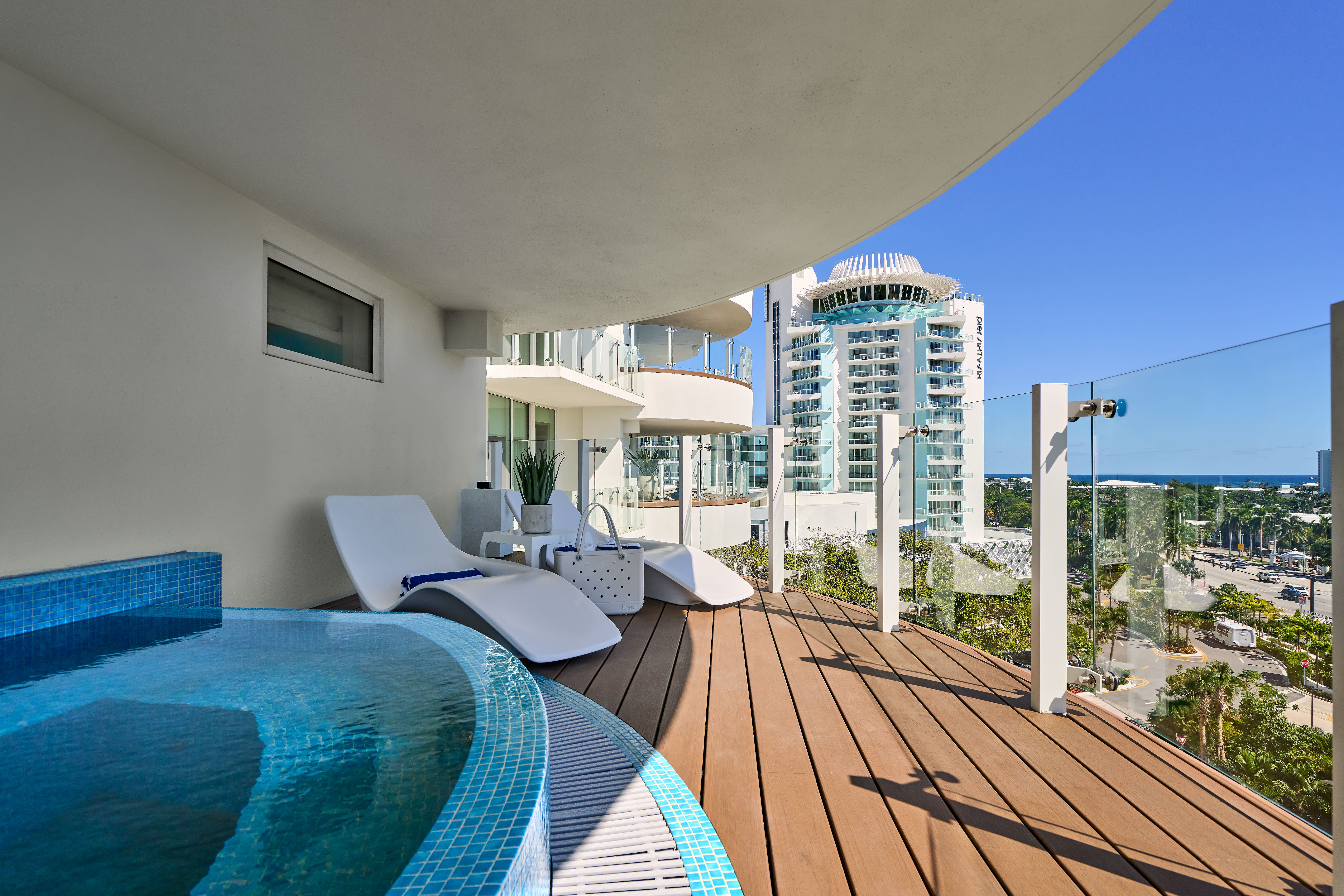 2241 SE 17 Street Fort Lauderdale FL 33316