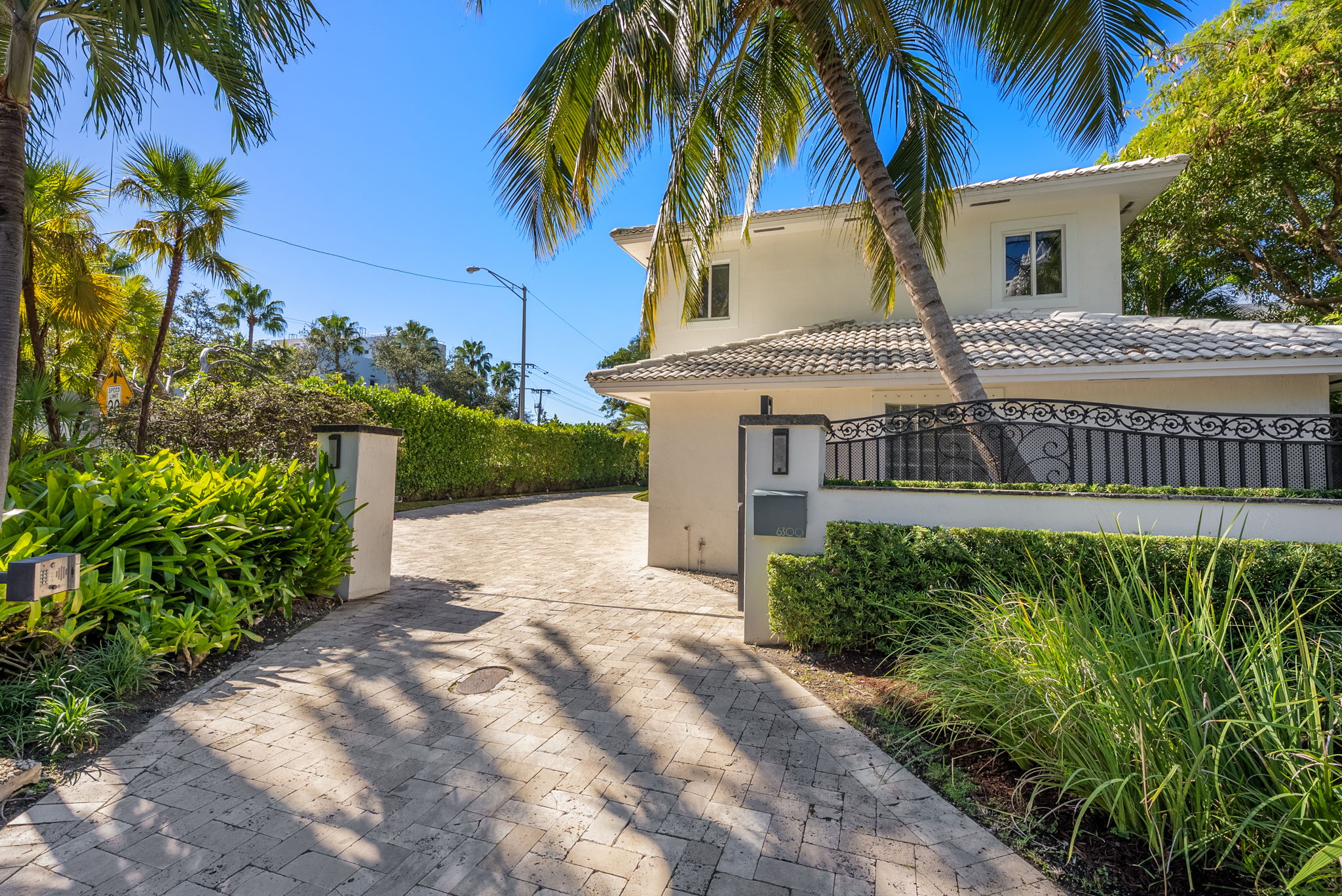 6300 Allison Road Miami Beach FL 33141