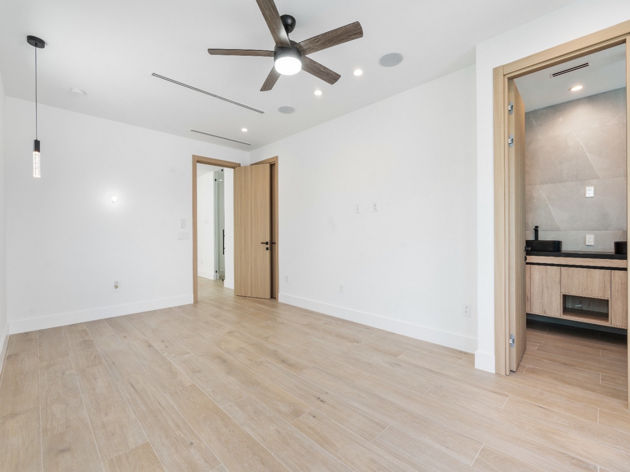 205 NE 17th Avenue Fort Lauderdale FL 33301