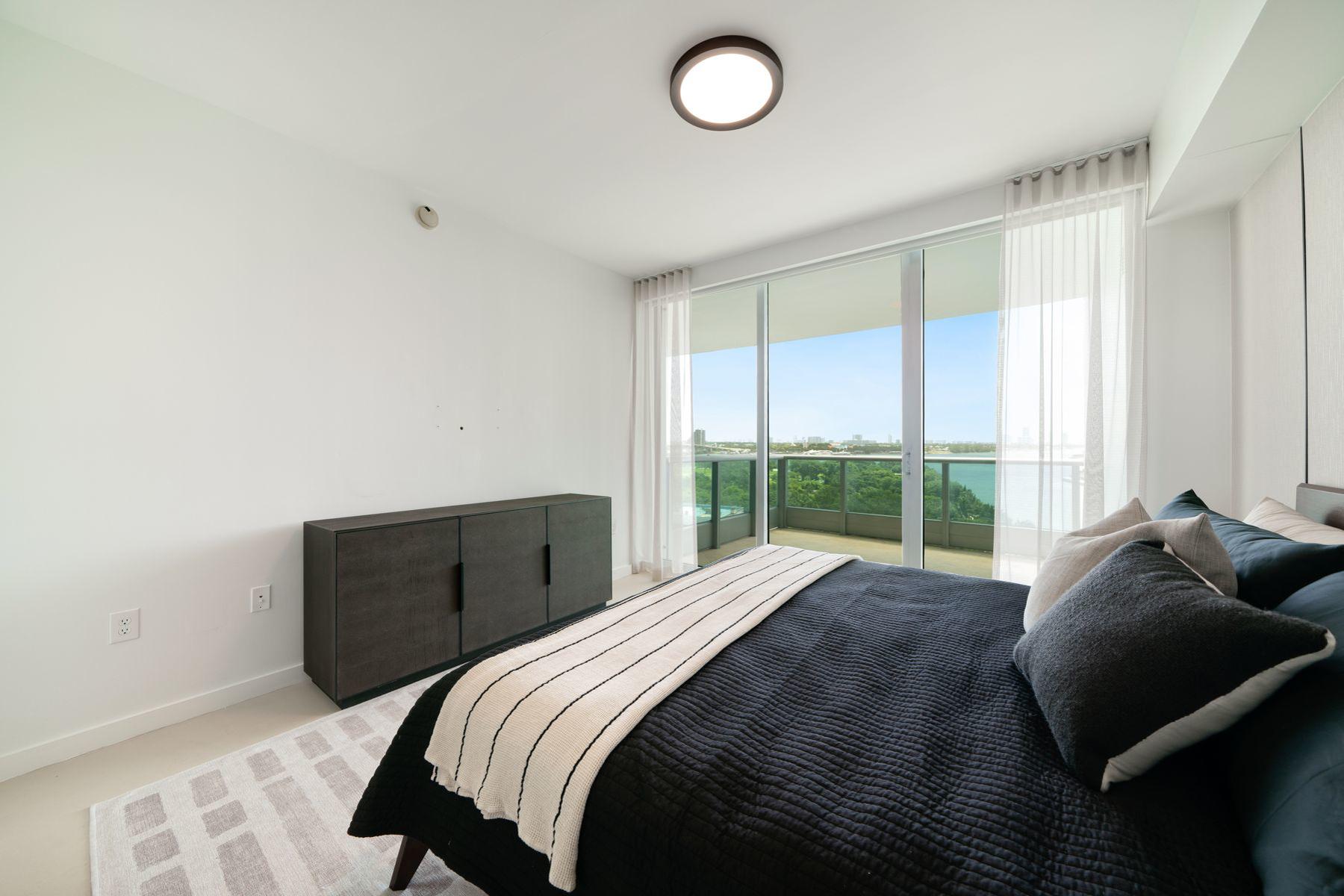 900 Biscayne Boulevard Miami FL 33132