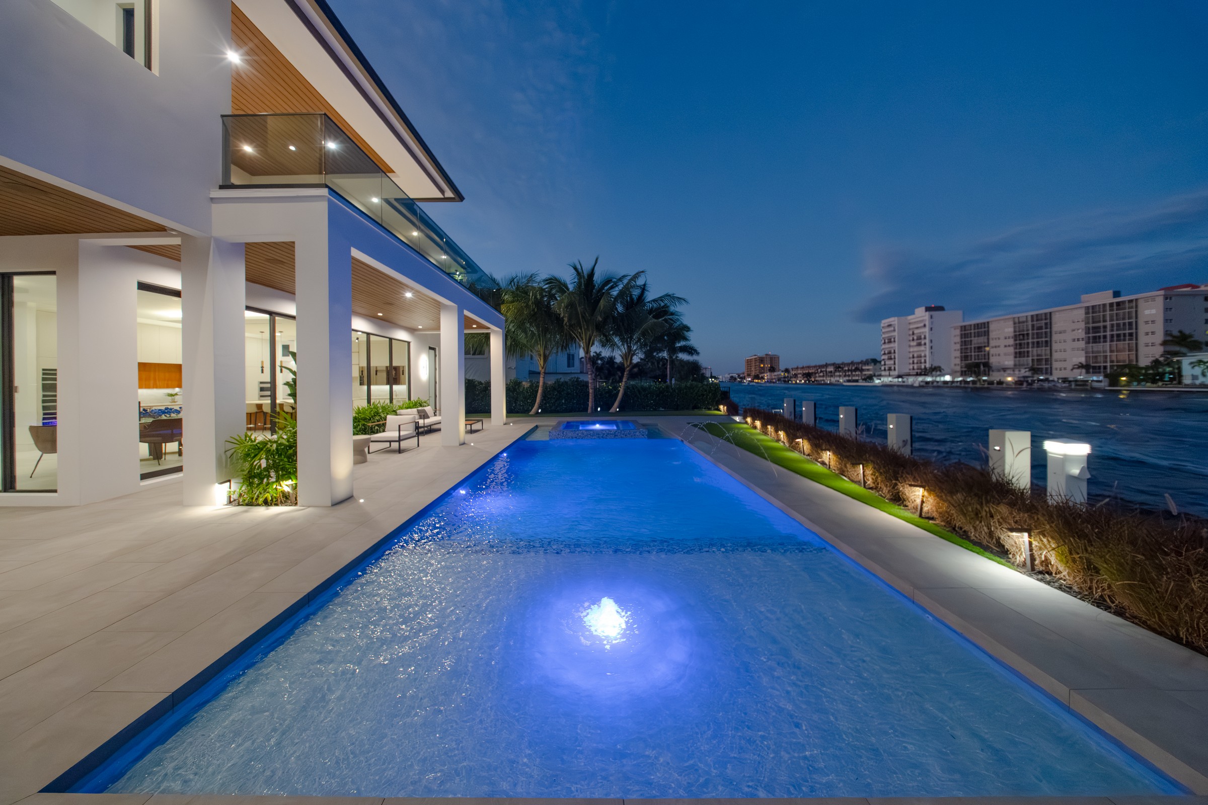 2880 NE 9th Street Pompano Beach FL 33062