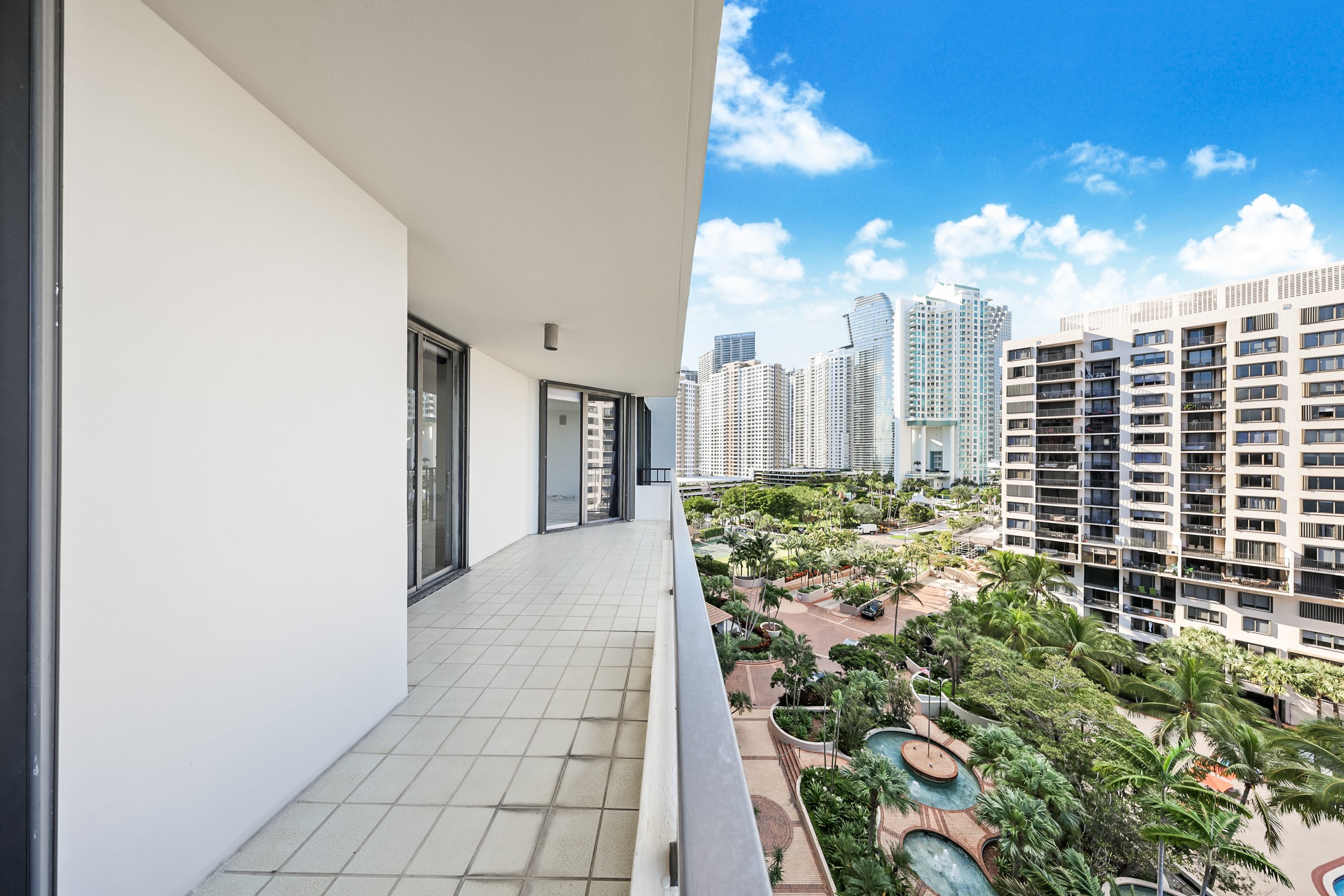 520 Brickell Key Drive Miami FL 33131