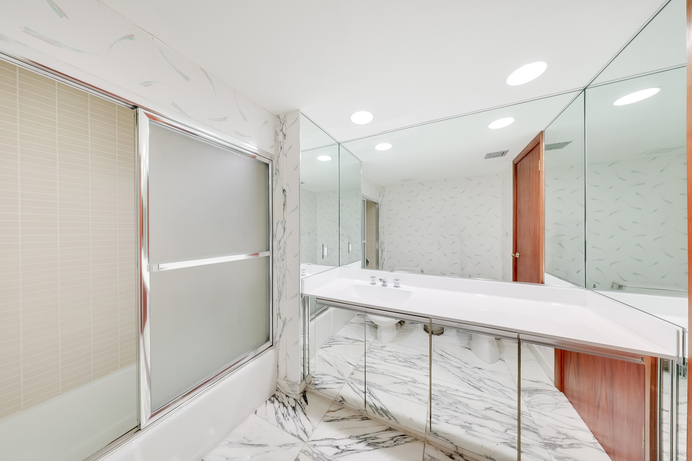 520 Brickell Key Drive Miami FL 33131