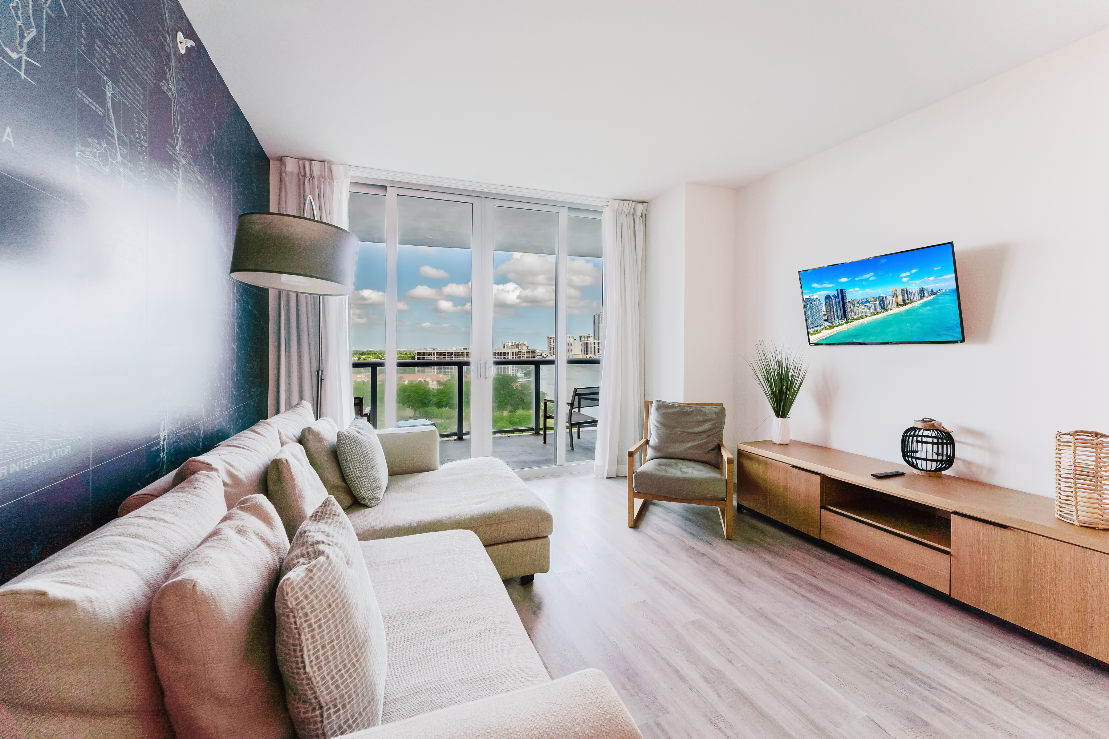 2602 E Hallandale Beach Boulevard Hallandale Beach FL 33009