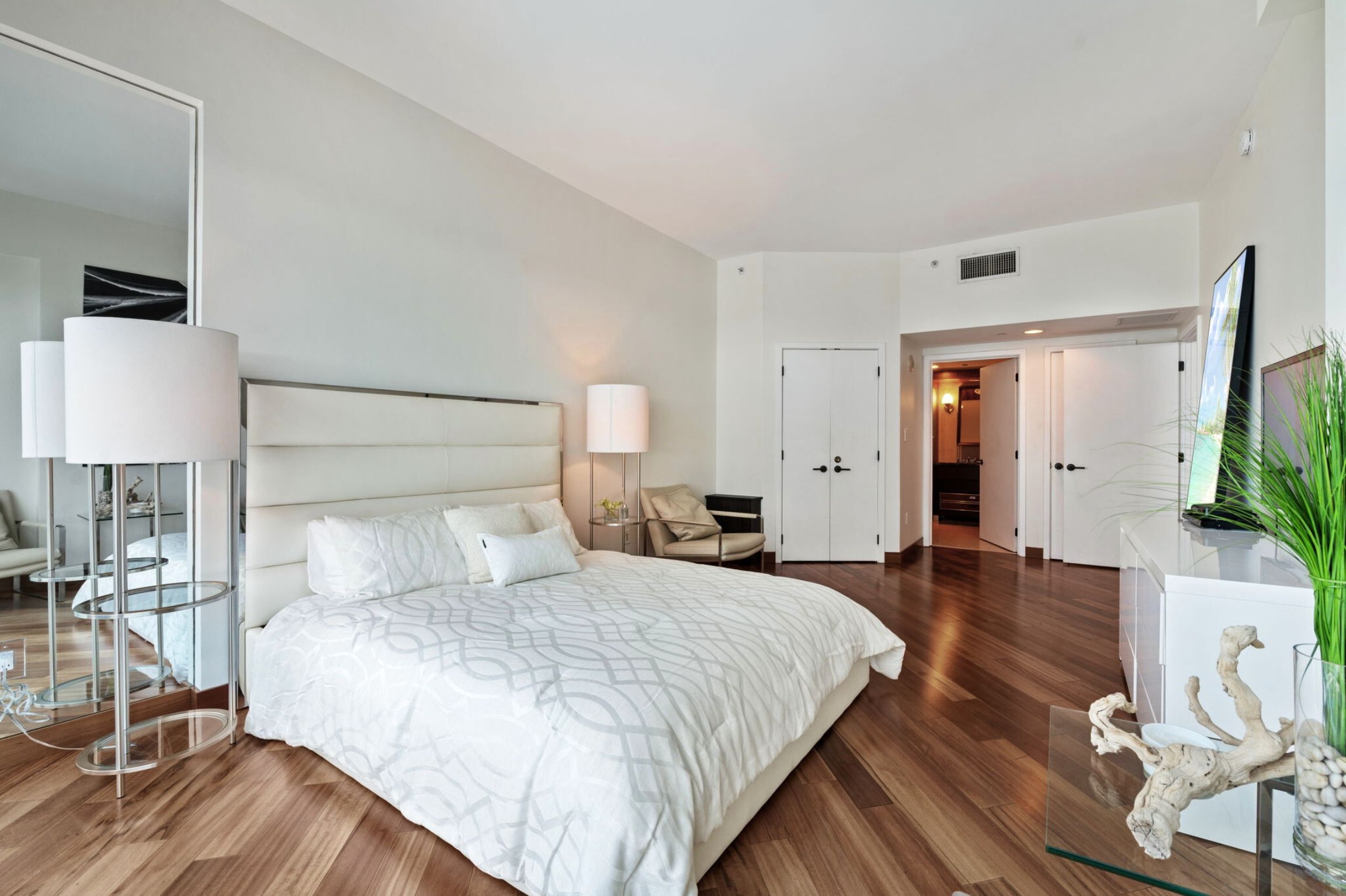 6801 Collins Avenue Miami Beach FL 33141