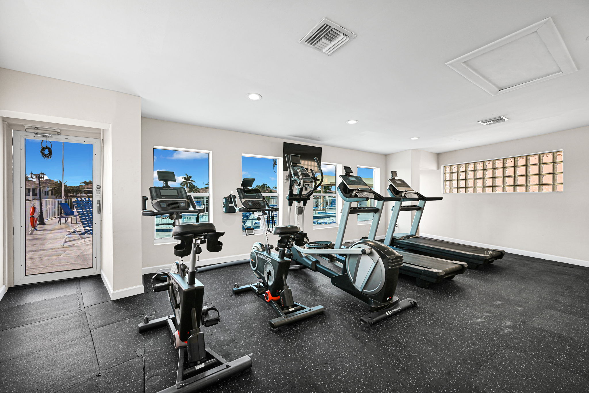 1410 S Ocean Drive Hollywood FL 33019