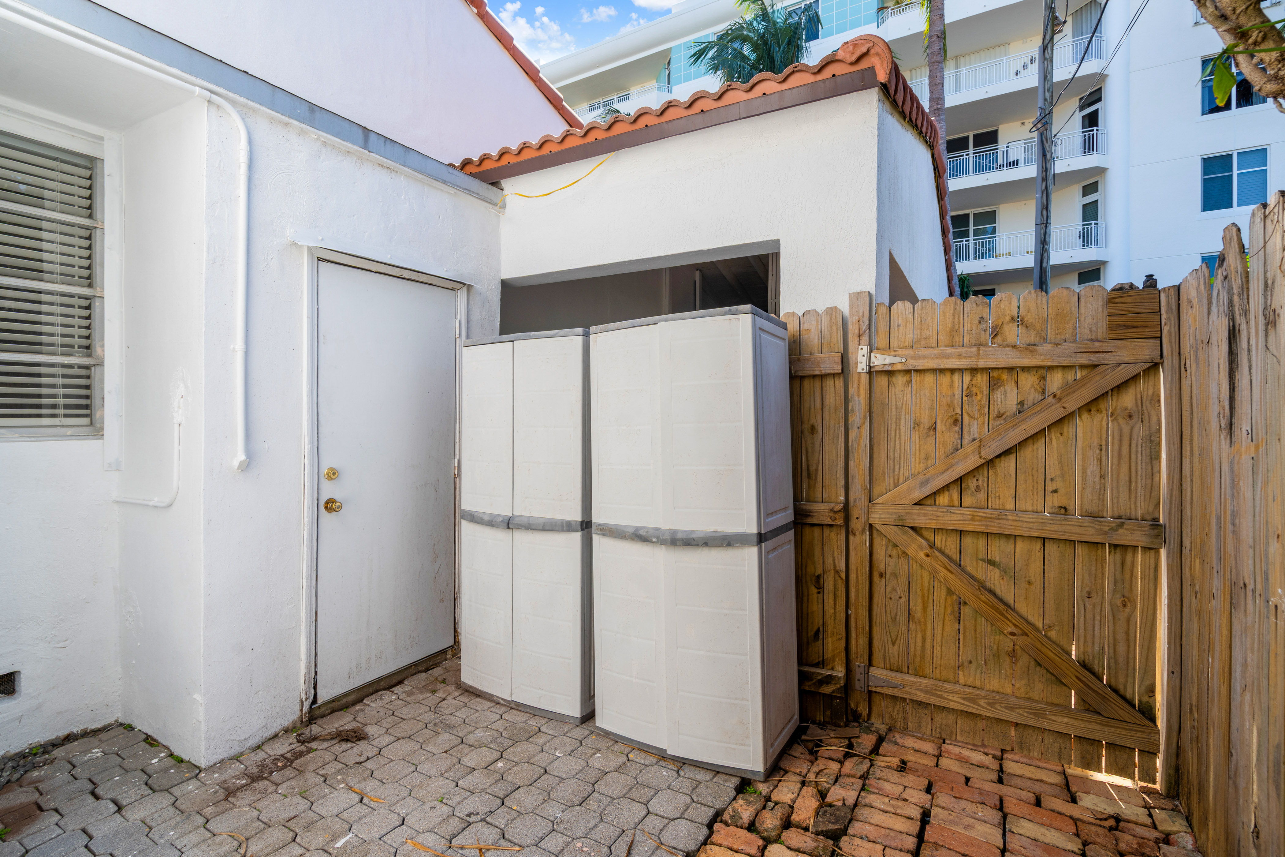 10 Century Lane Miami Beach FL 33139