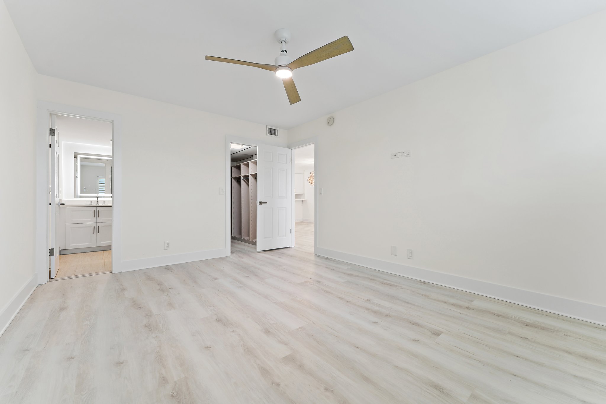 29 Yacht Club Drive North Palm Beach FL 33408