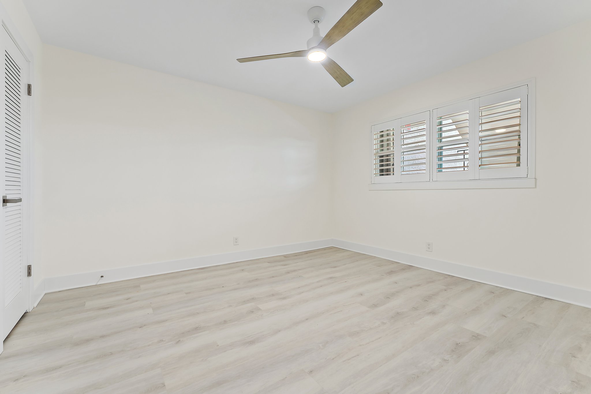 29 Yacht Club Drive North Palm Beach FL 33408