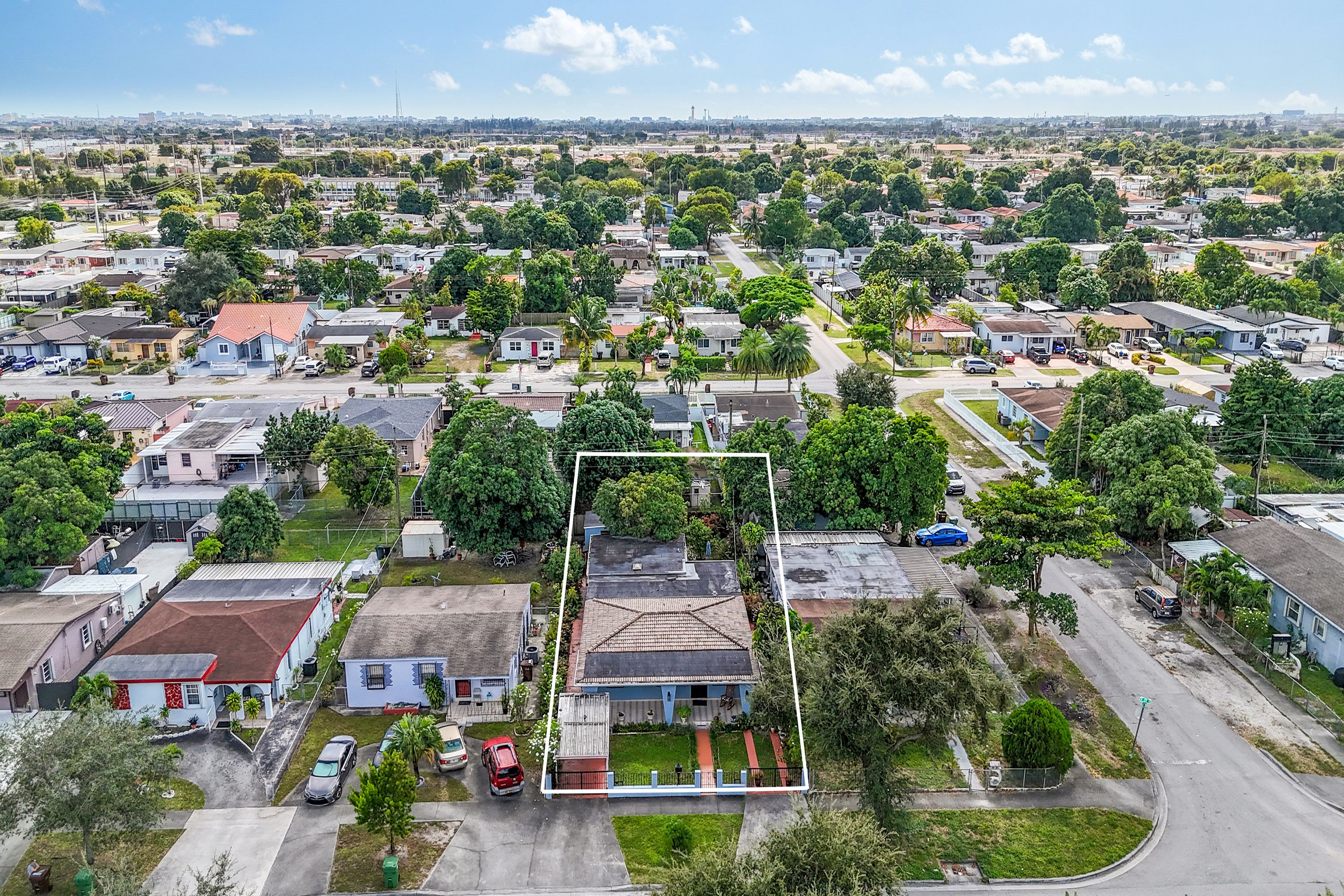682 W 37th Street Hialeah FL 33012