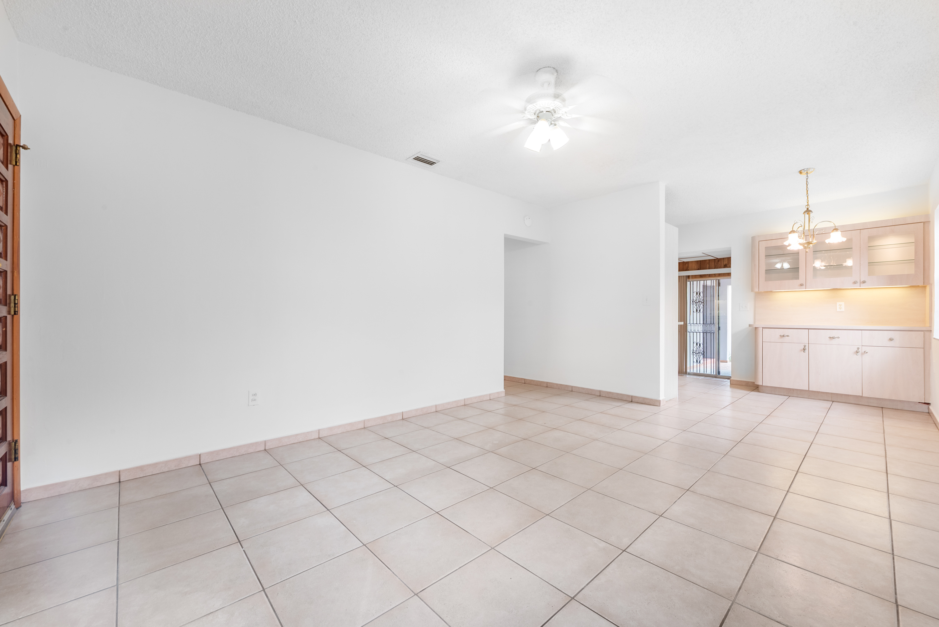 682 W 37th Street Hialeah FL 33012