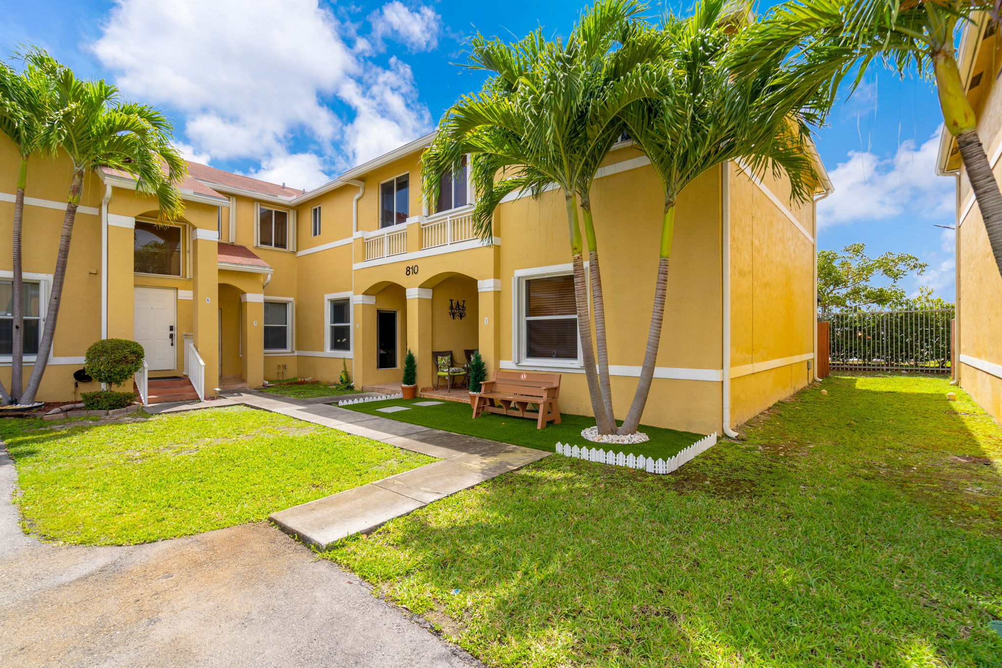 810 NE 212th Terrace Miami FL 33179