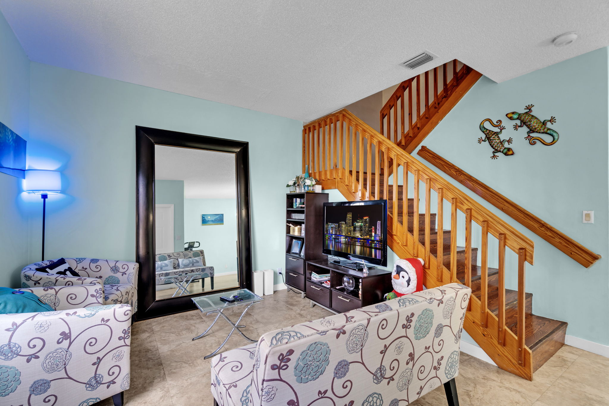 810 NE 212th Terrace Miami FL 33179