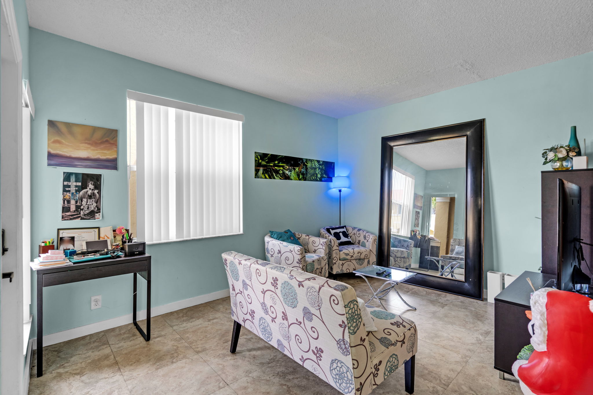 810 NE 212th Terrace Miami FL 33179