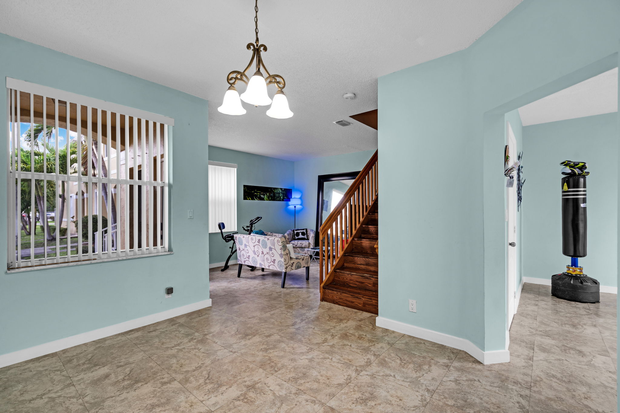 810 NE 212th Terrace Miami FL 33179