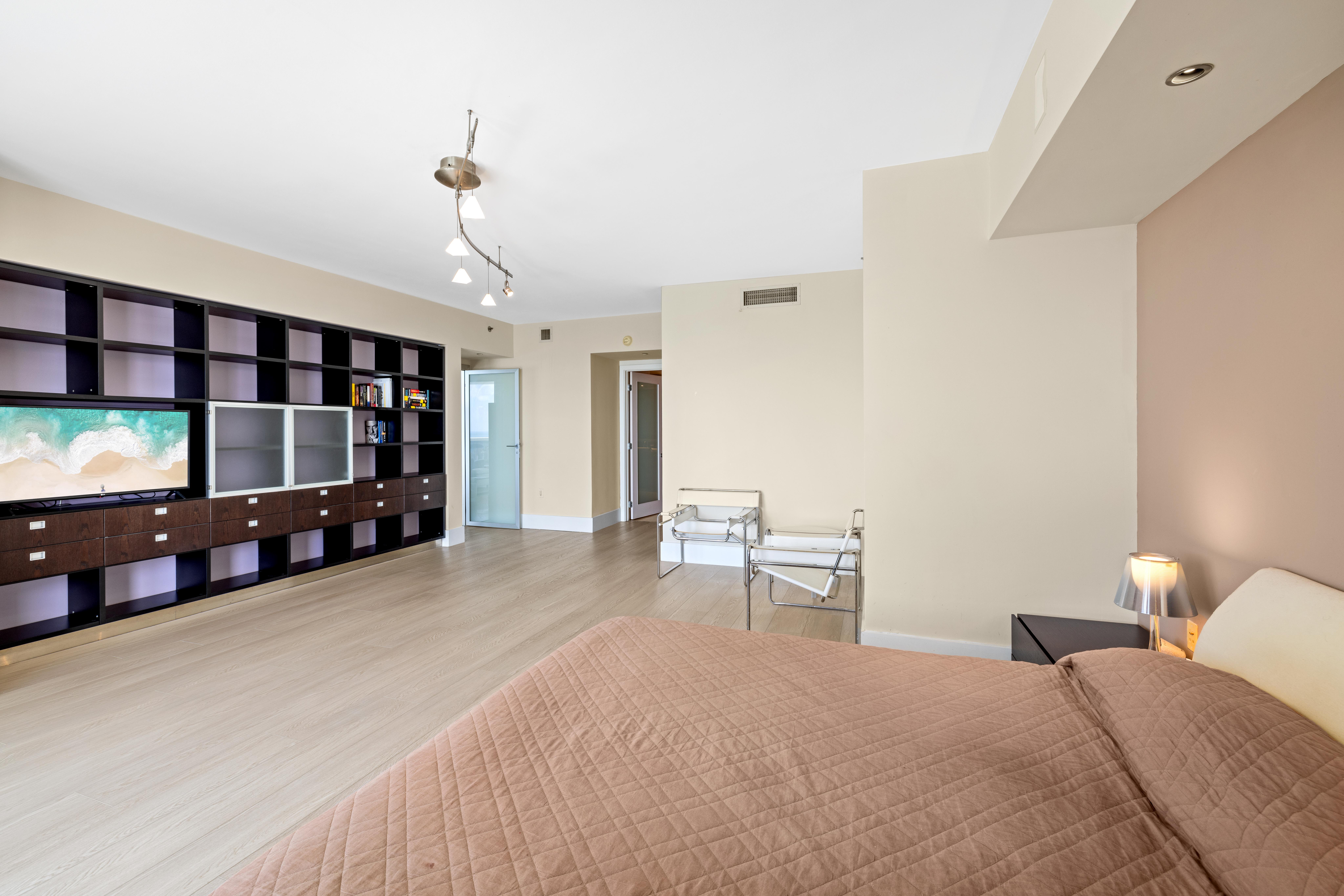 400 Alton Road Miami Beach FL 33139