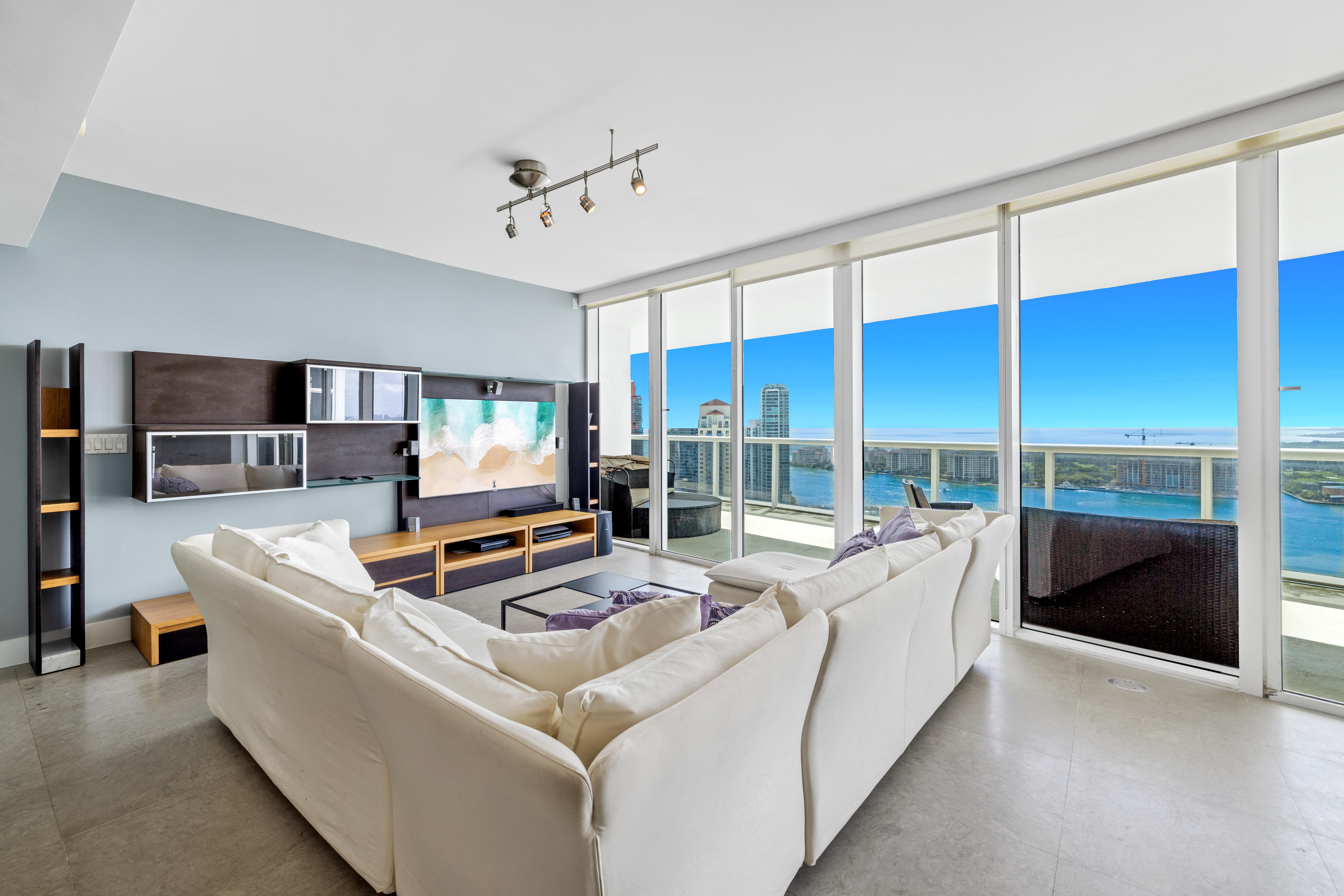 400 Alton Road Miami Beach FL 33139