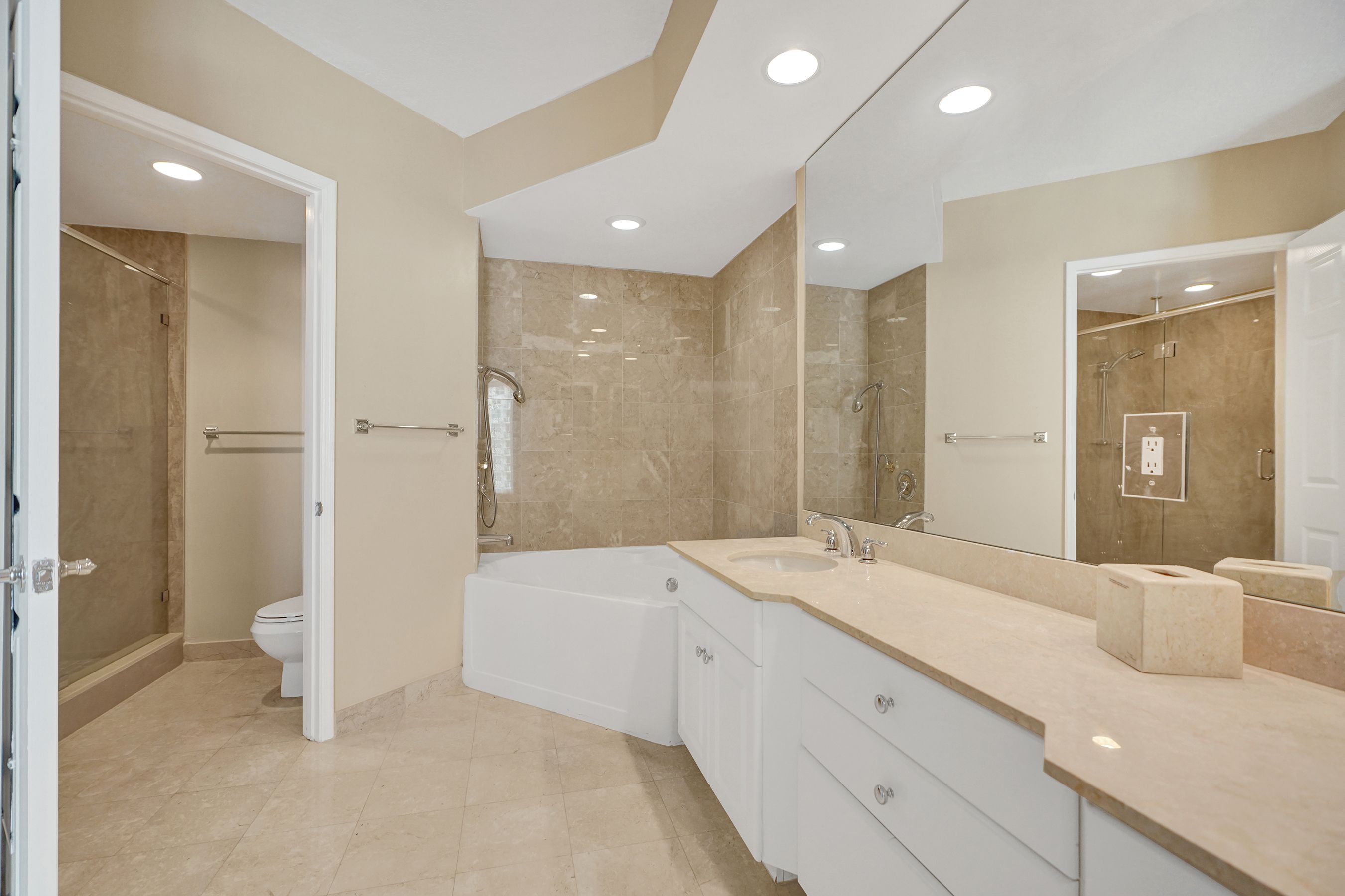 3370 Hidden Bay Drive Aventura FL 33180