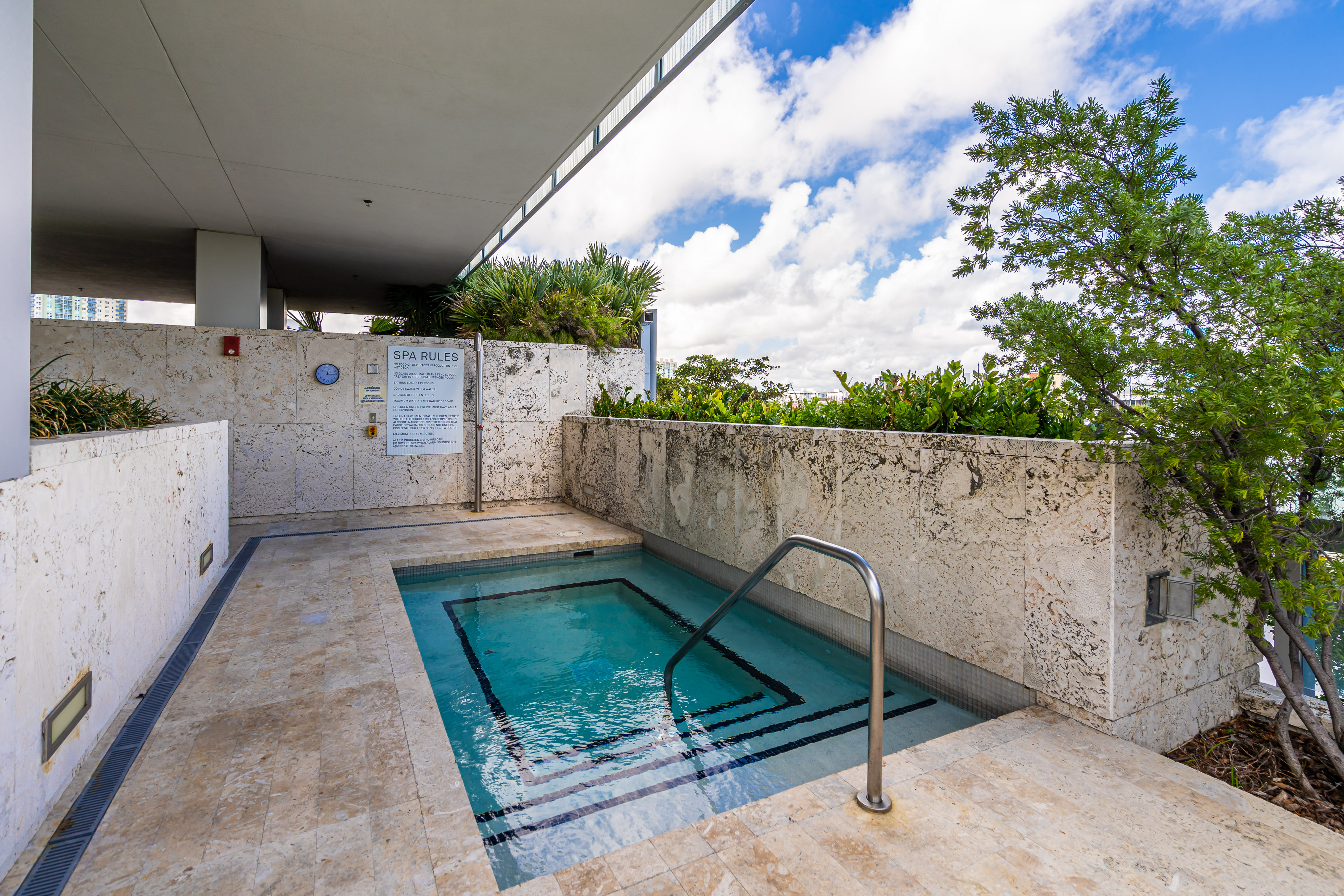 120 Ocean Drive Miami Beach FL 33139