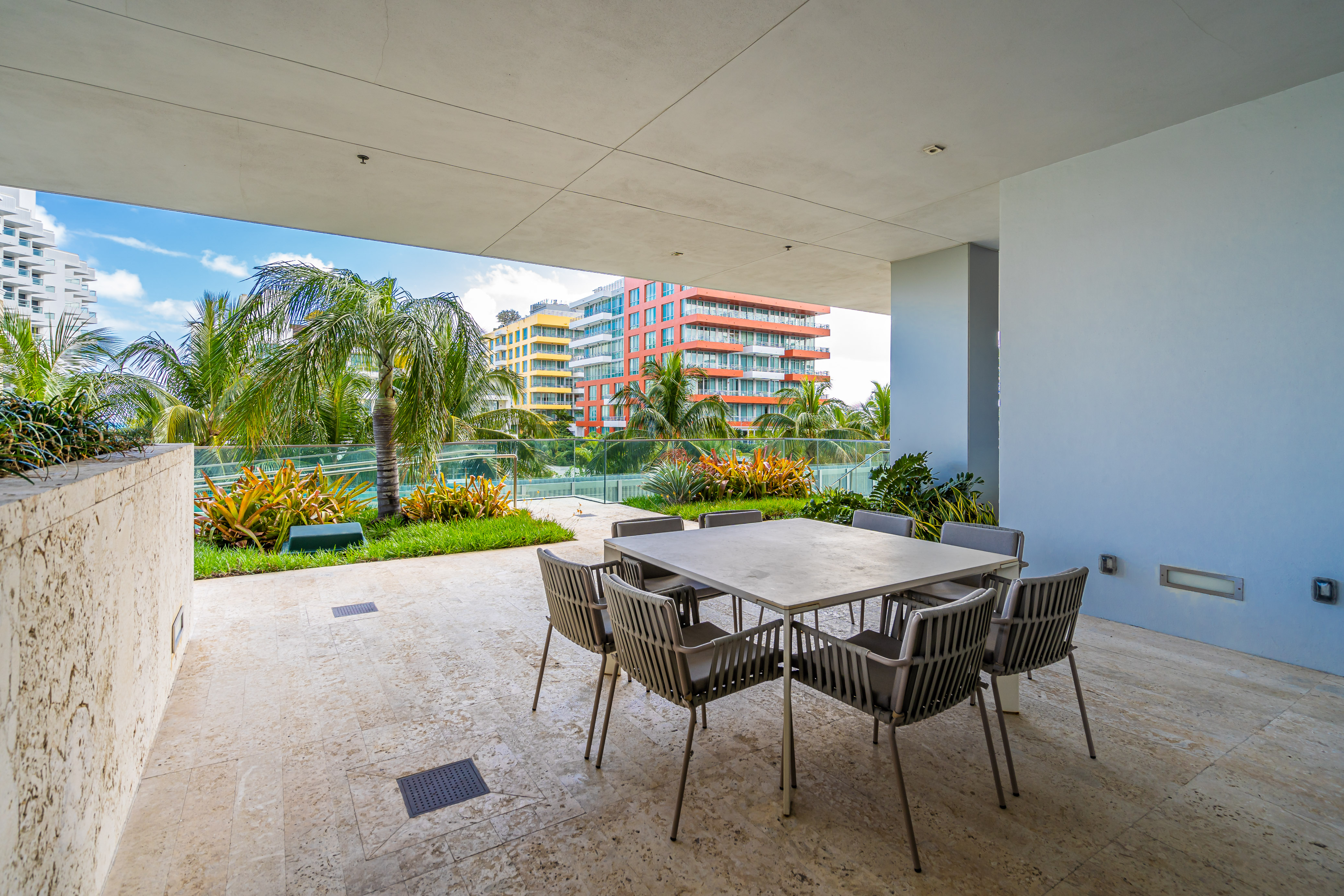 120 Ocean Drive Miami Beach FL 33139