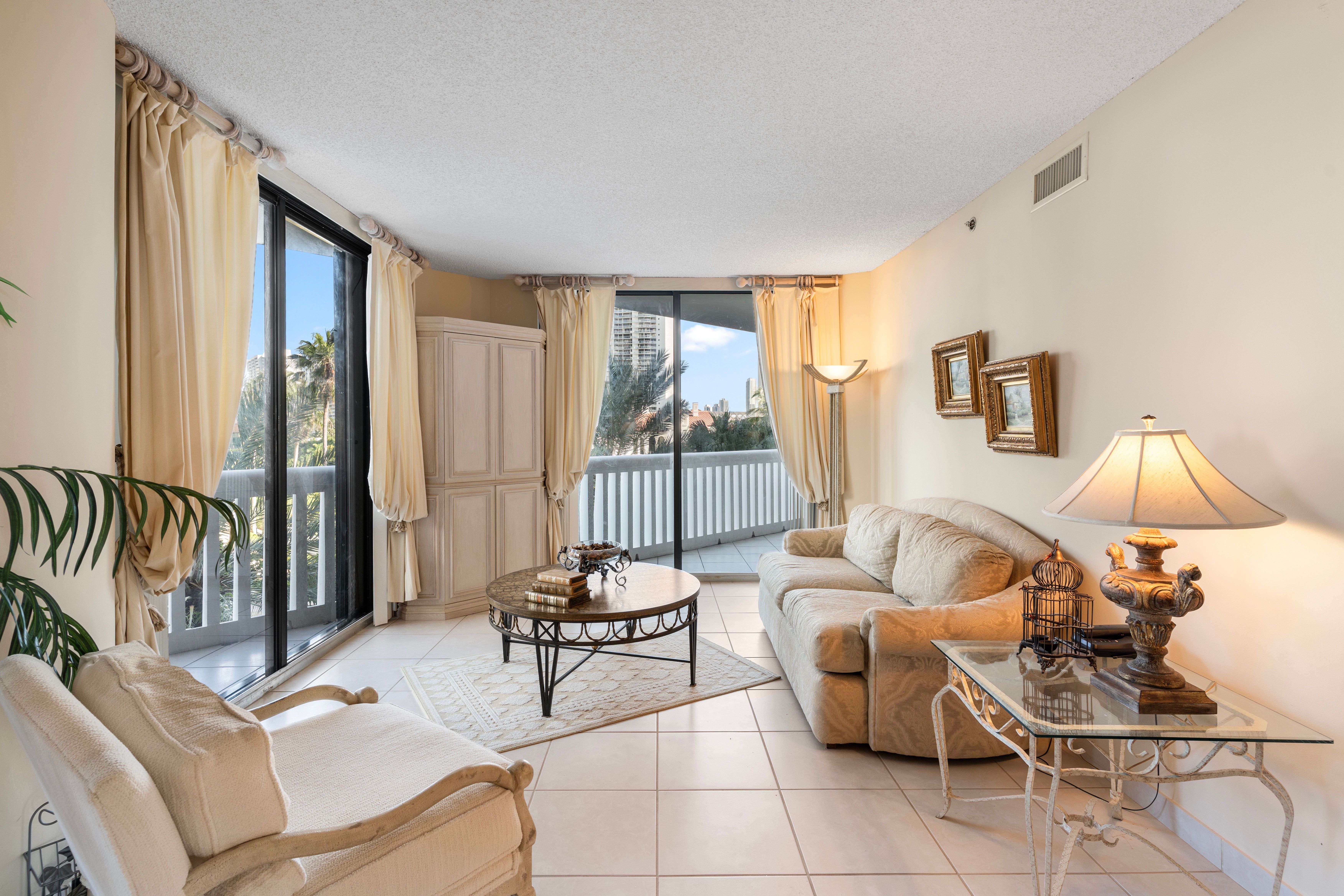 2000 Island Boulevard Aventura FL 33160