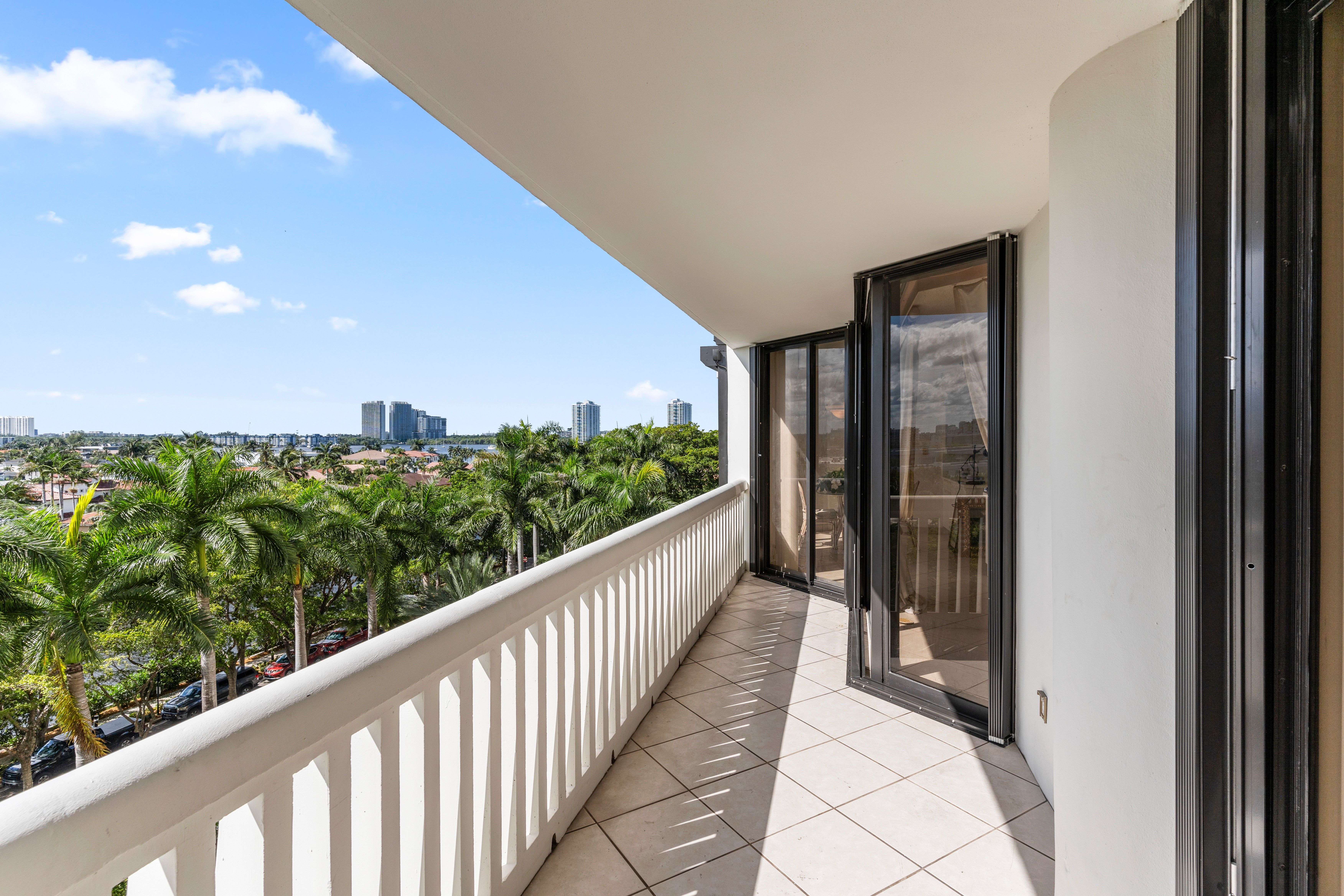 2000 Island Boulevard Aventura FL 33160