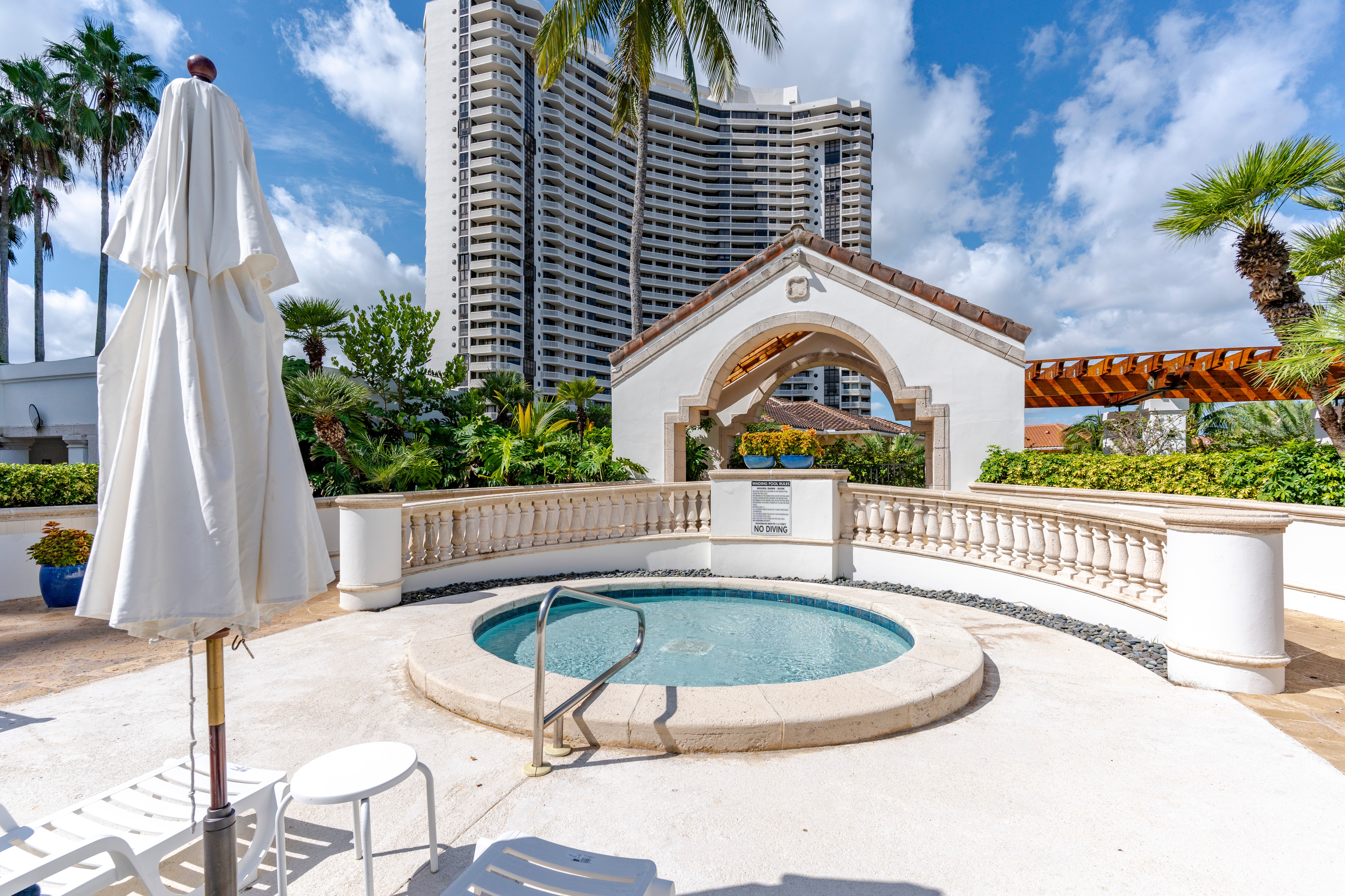 2000 Island Boulevard Aventura FL 33160
