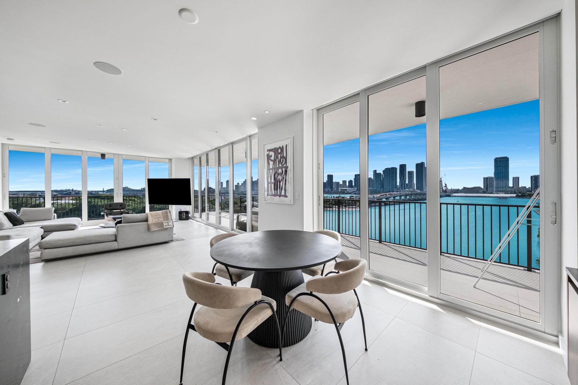 1000 Venetian Way Miami FL 33139