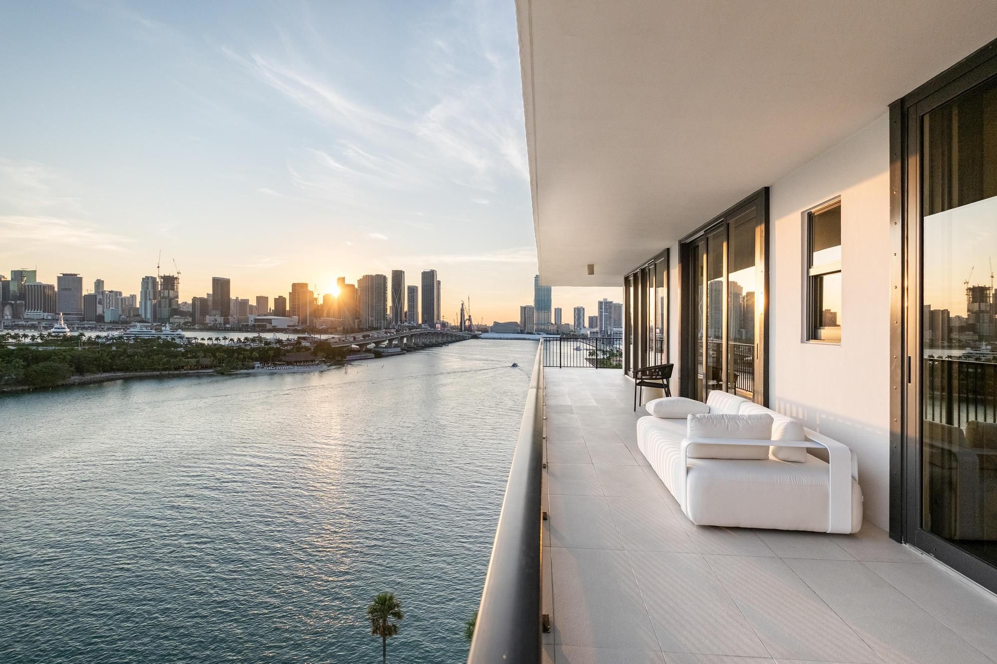 1000 Venetian Way Miami FL 33139