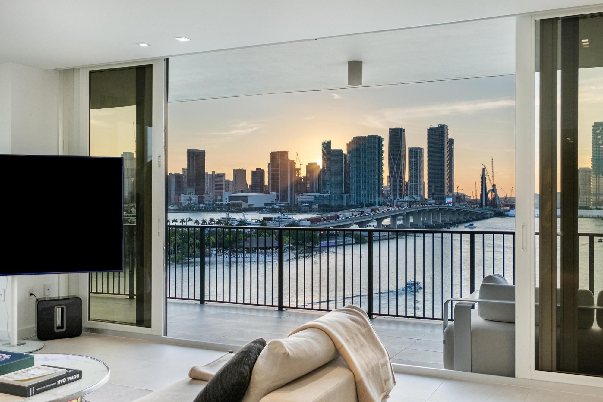 1000 Venetian Way Miami FL 33139