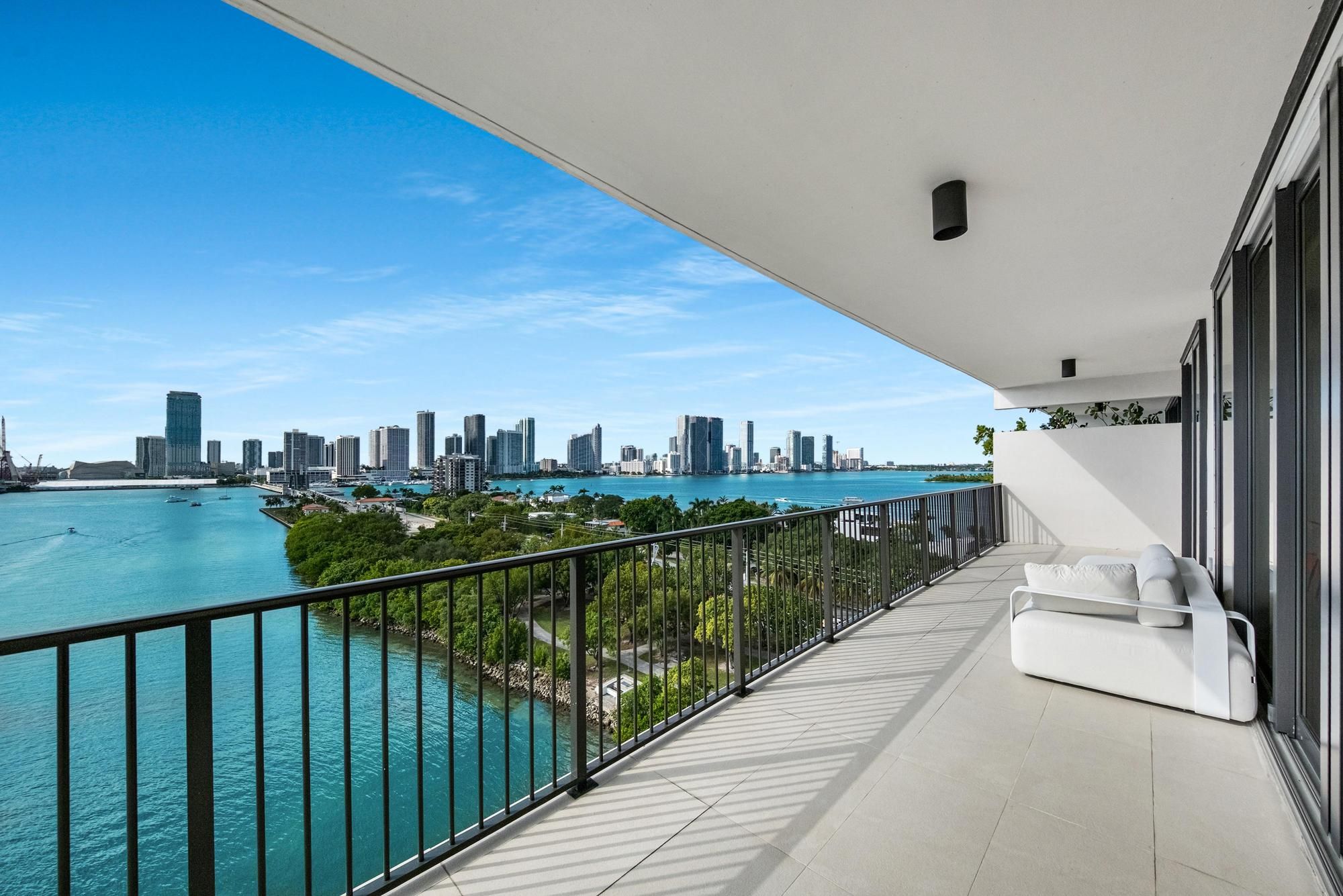 1000 Venetian Way Miami FL 33139