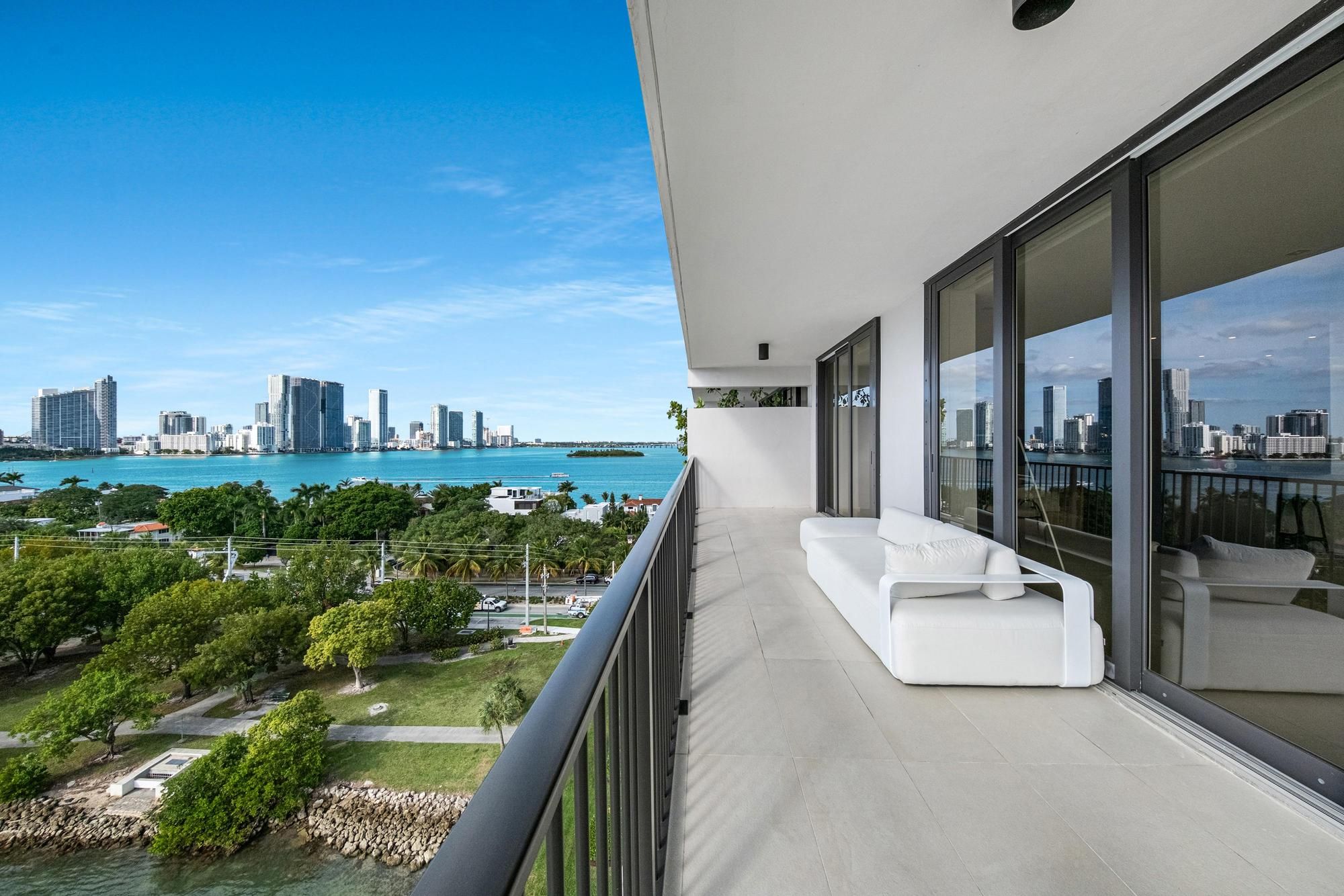 1000 Venetian Way Miami FL 33139
