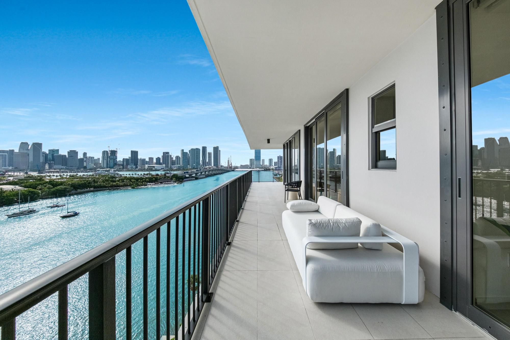1000 Venetian Way Miami FL 33139