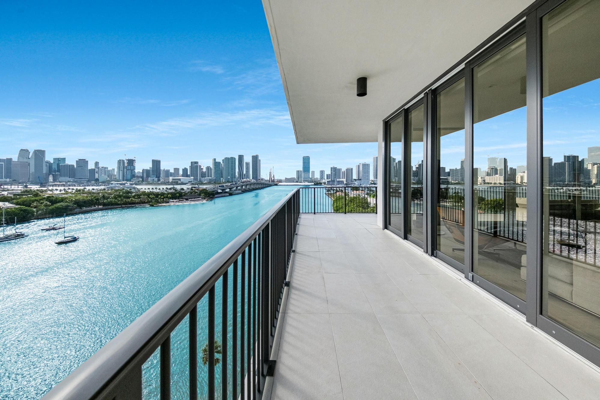 1000 Venetian Way Miami FL 33139