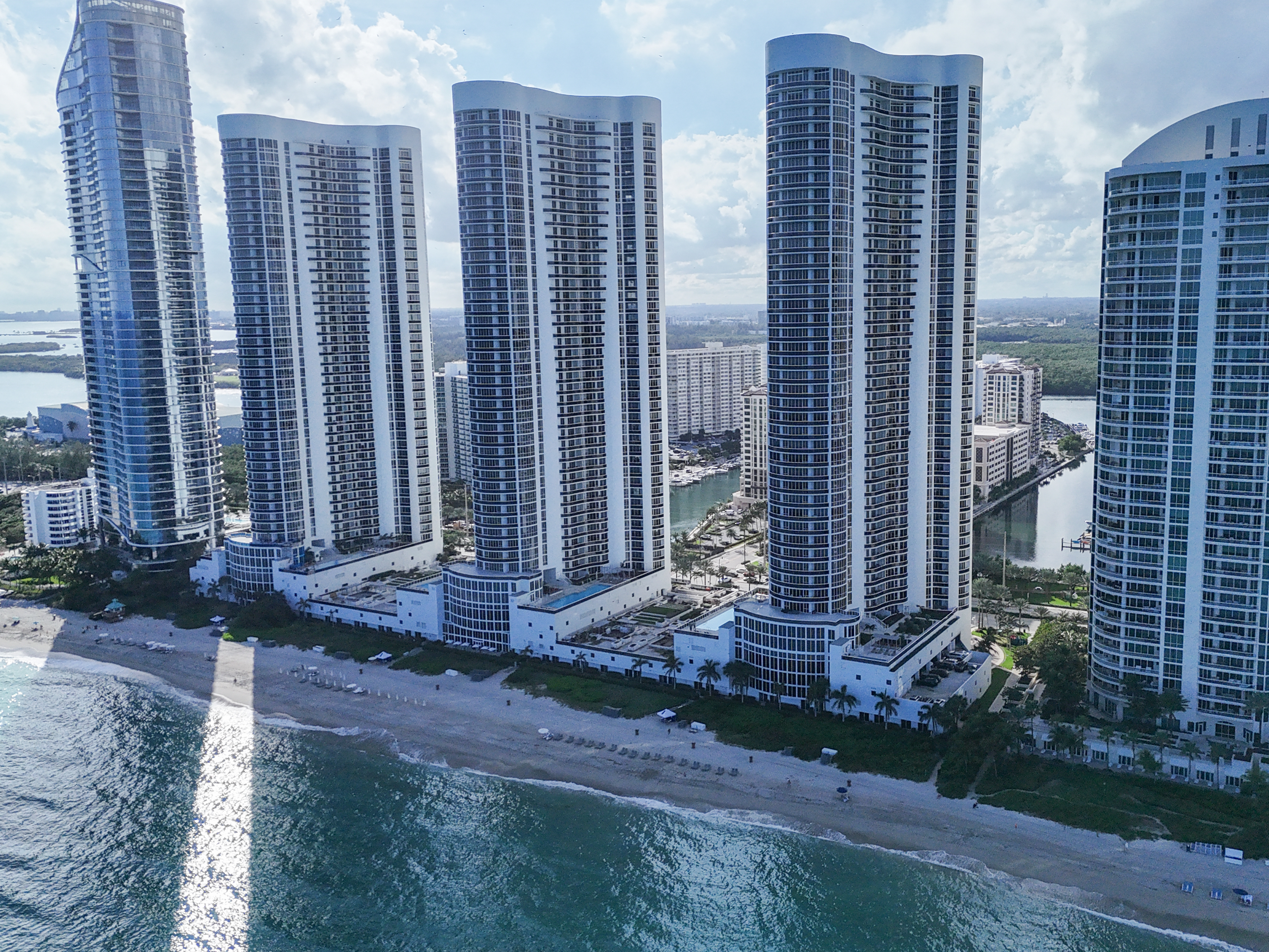 16001 Collins Avenue Sunny Isles Beach FL 33160