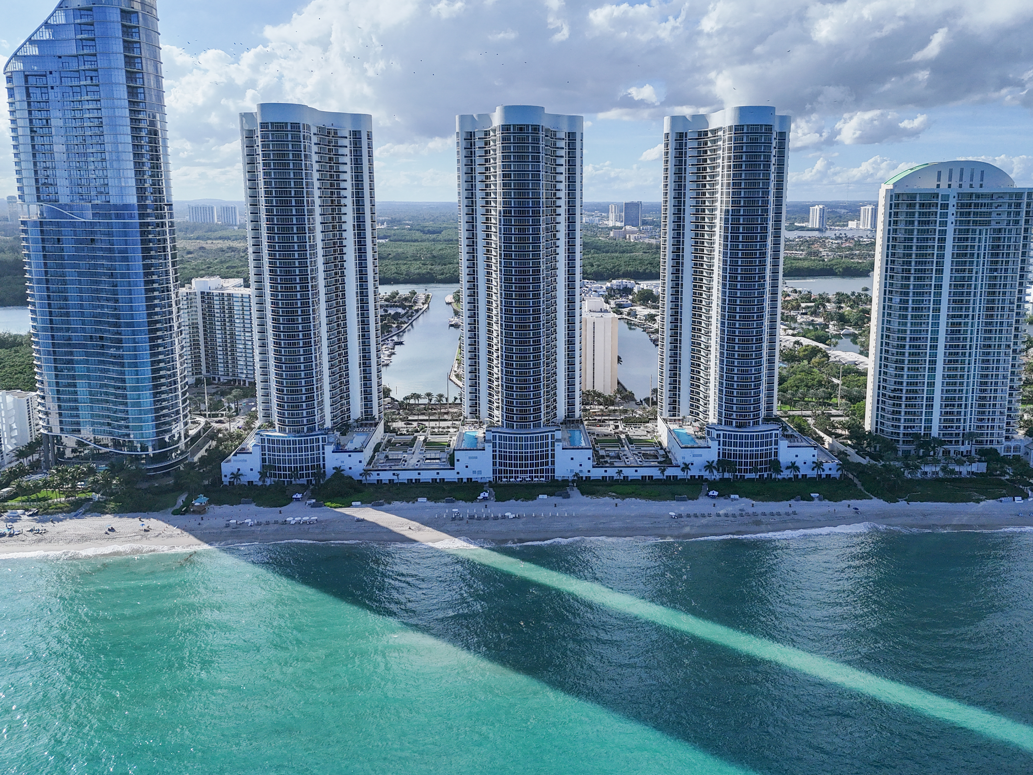 16001 Collins Avenue Sunny Isles Beach FL 33160