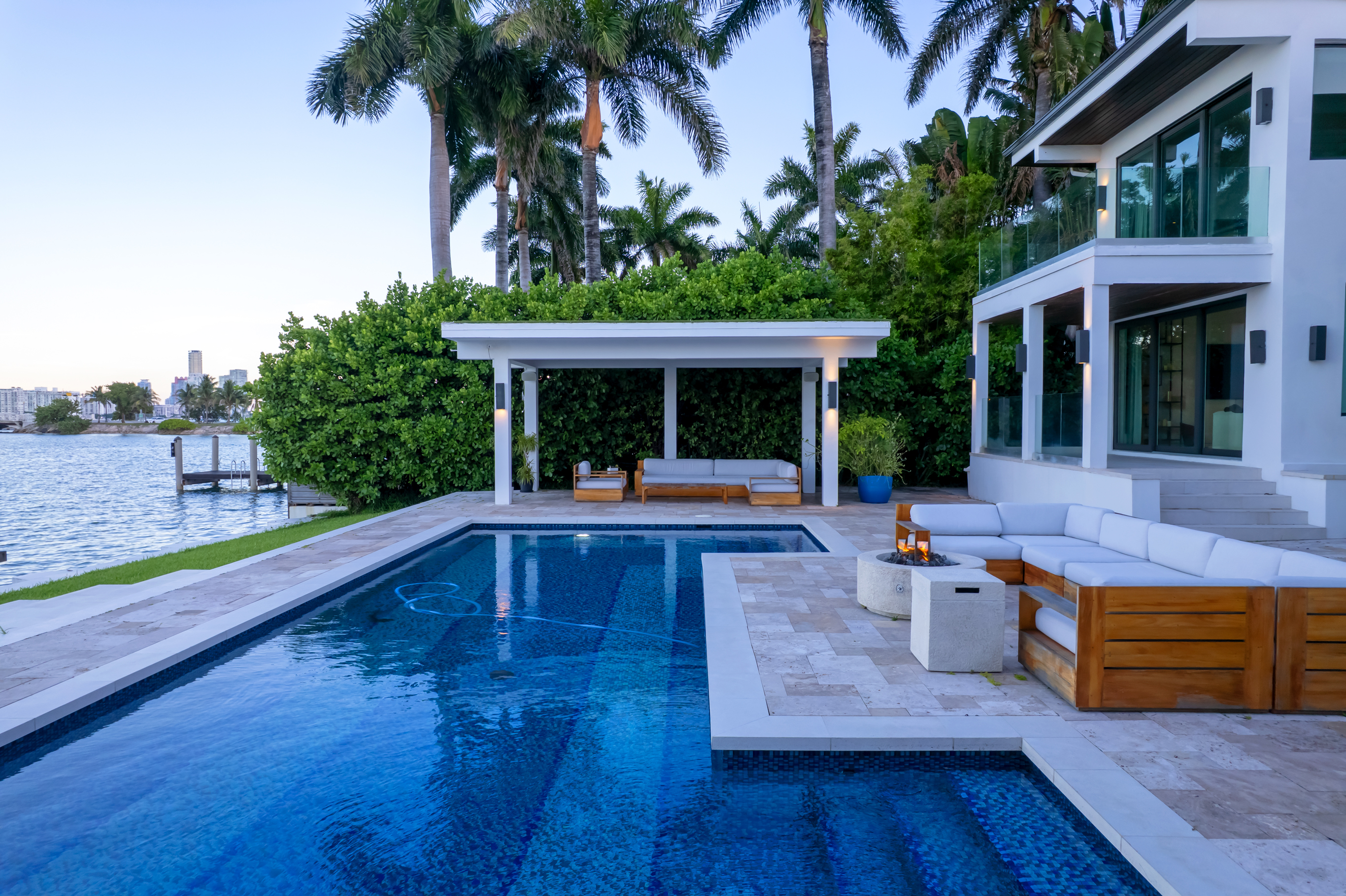 327 E Rivo Alto Drive Miami Beach FL 33139